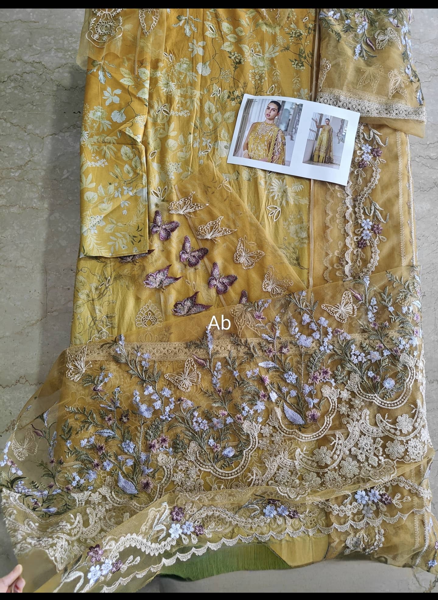 Open Pic/Sobia Nazir Luxury Lawn 26/12B