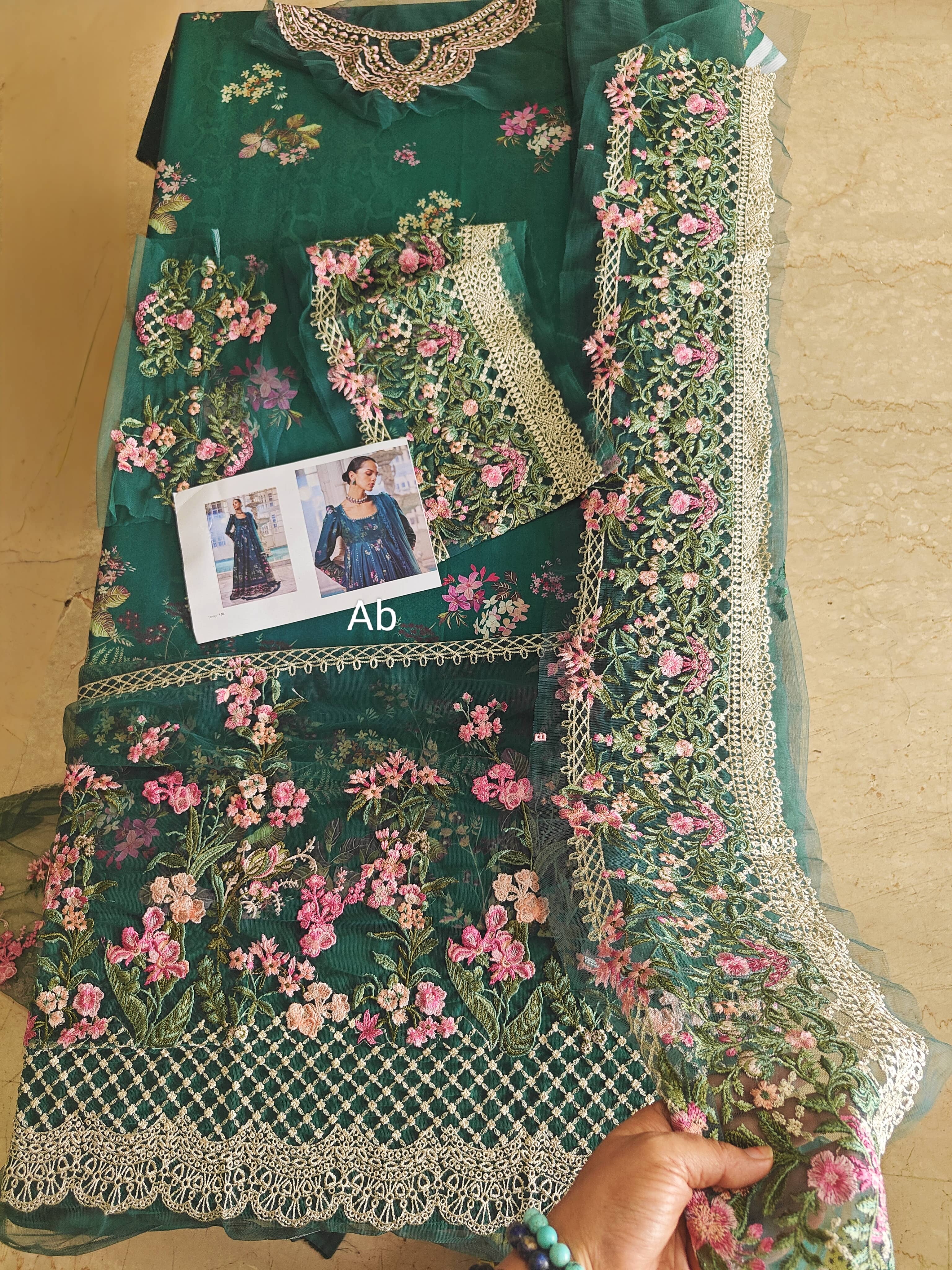 Sale‼️Open Pic/Sobia Nazir Luxury Lawn 26/10B/Anarkali