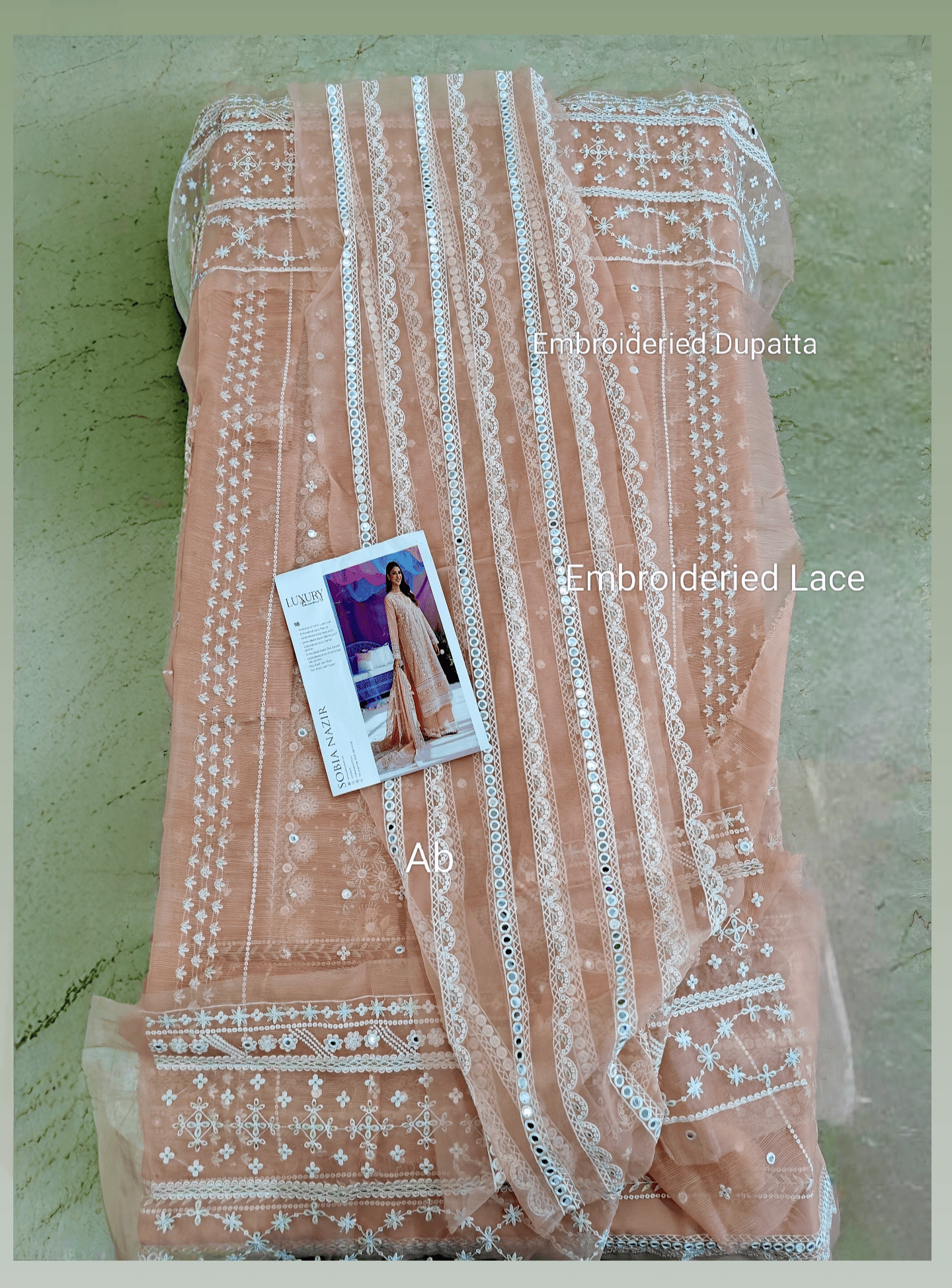 img_sobia_nazir_lawn_awwal_boutique