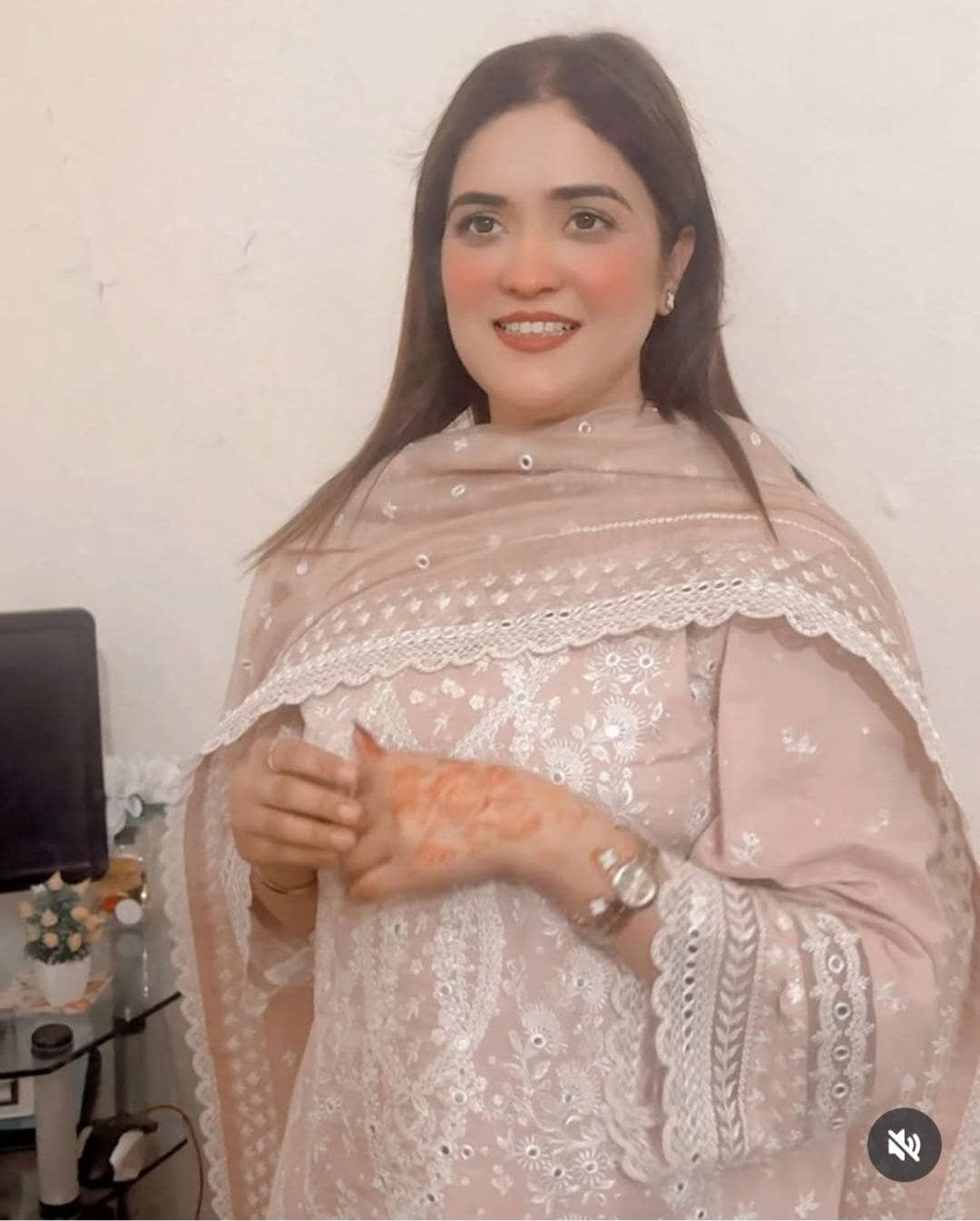 img_spotted_in_sobia_nazir_lawn_awwal_boutique