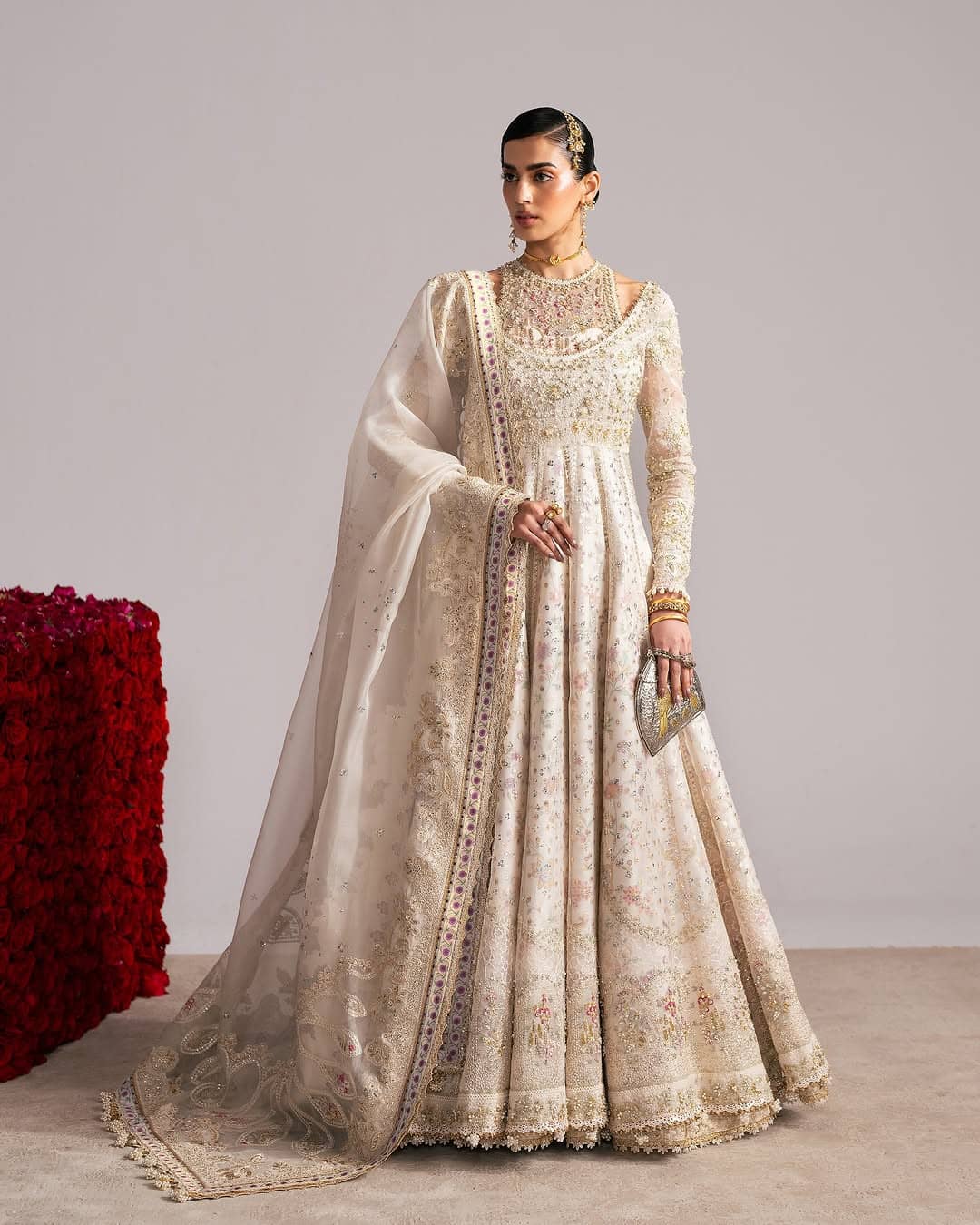 img_suffuse_by_sana_yasir_freesia_wedding_awwal_boutique