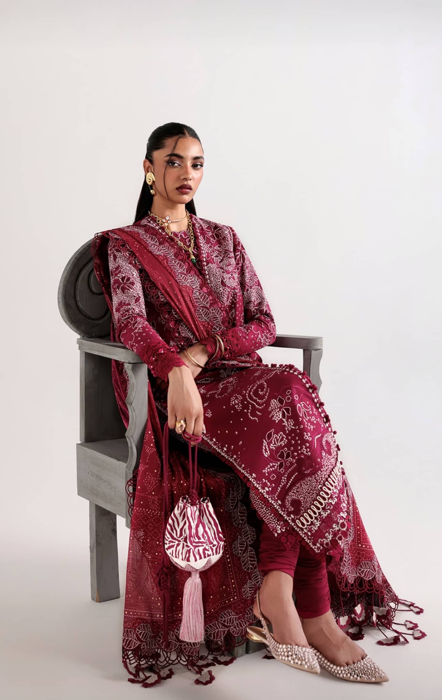 img_suffuse_luxury_lawn_26_awwal_boutique