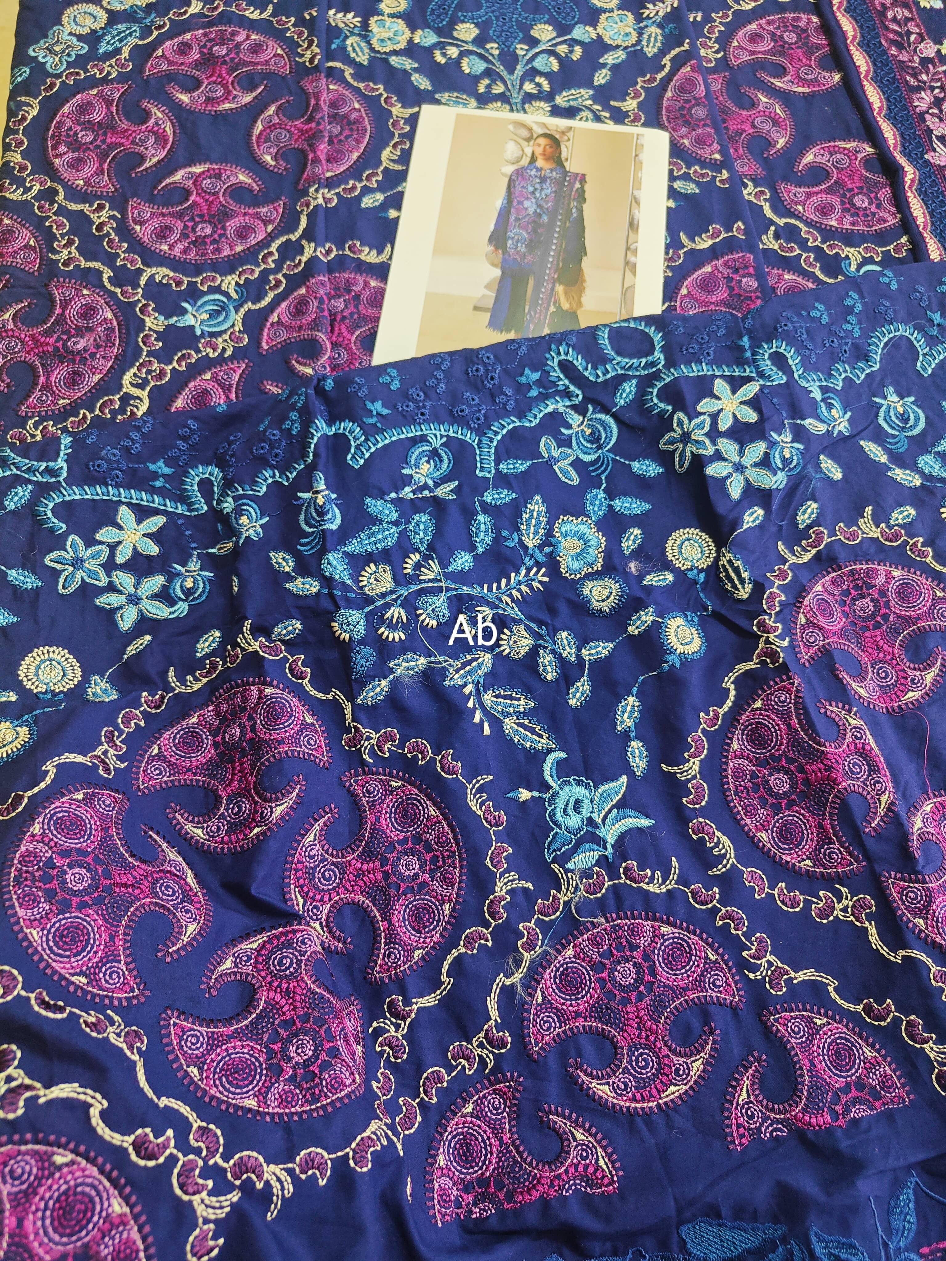 Open Pic/Sale‼️Suffuse Luxury Lawn 26/Elora/Blue