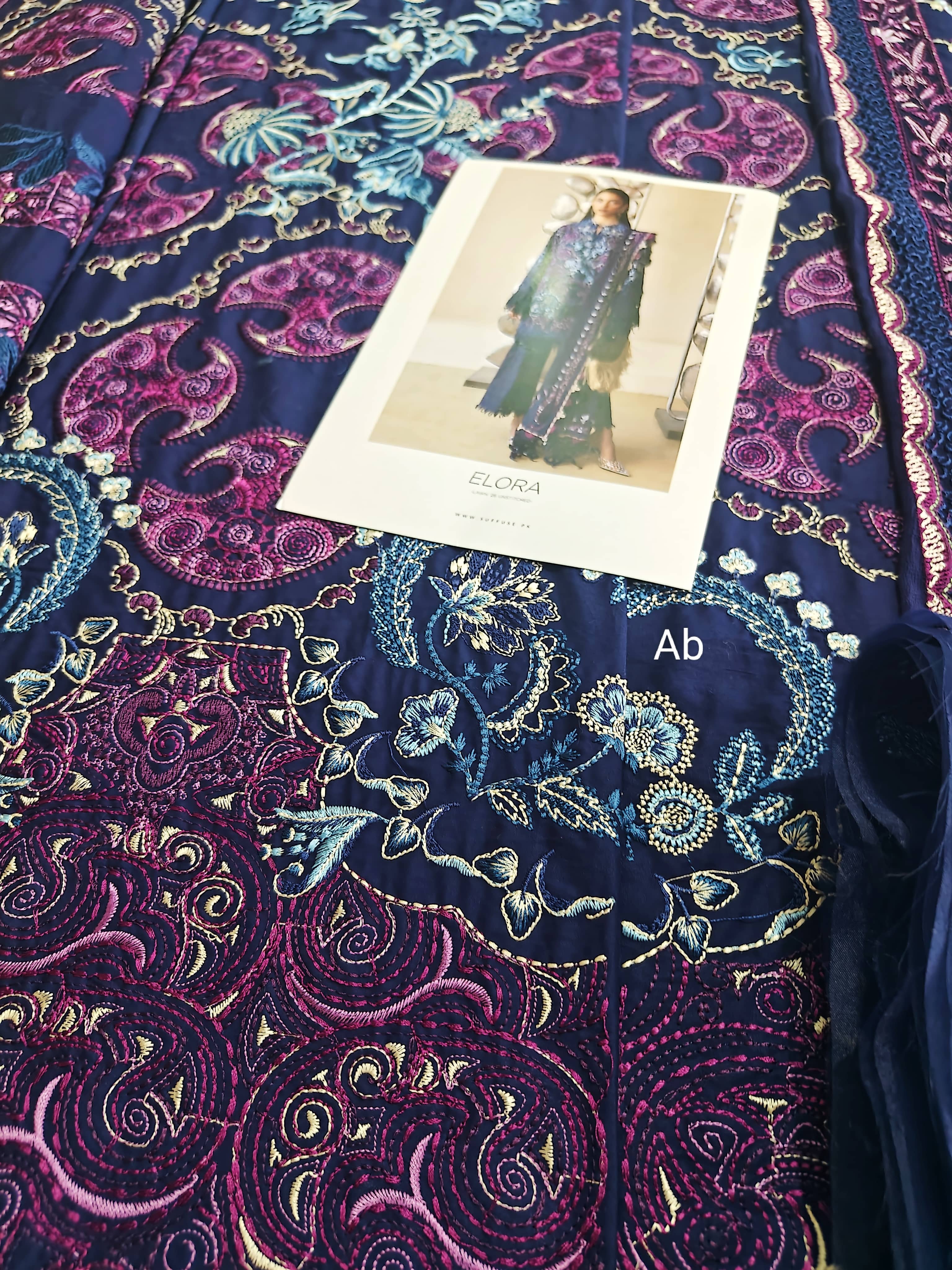Open Pic/Sale‼️Suffuse Luxury Lawn 26/Elora/Blue