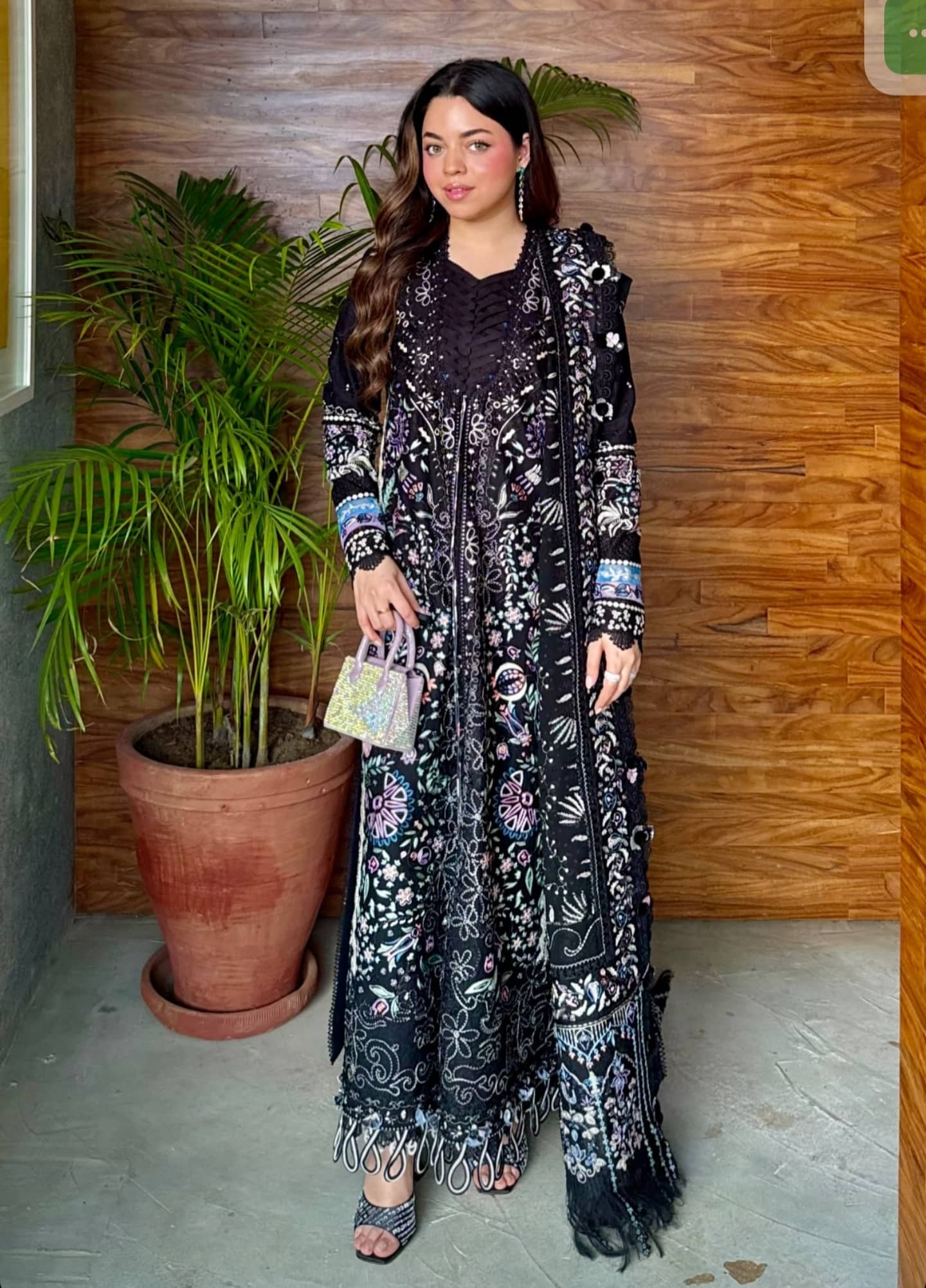 img_suffuse_by_sana_yasir_spotted_awwal_boutique