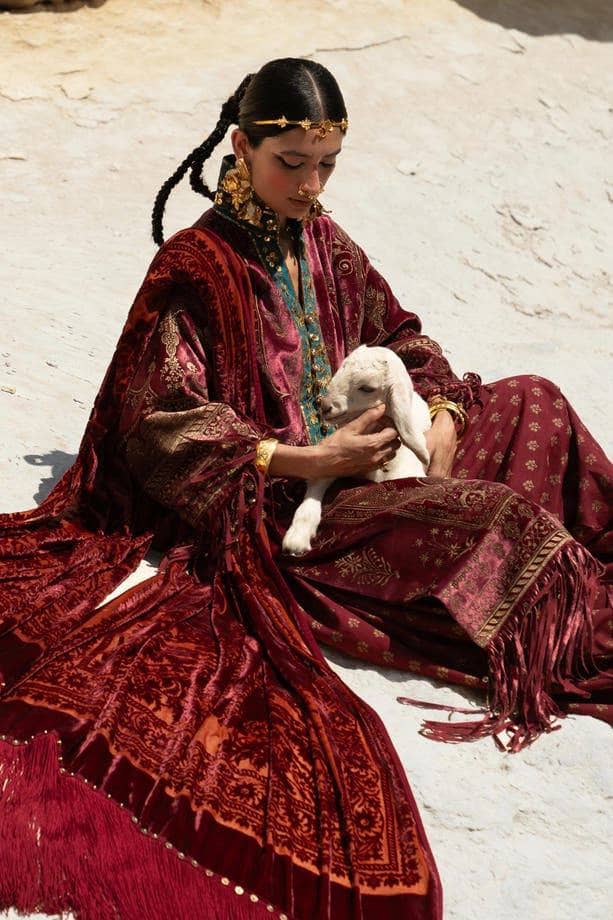 img_sana_safinaz_winter_23_awwal_boutique