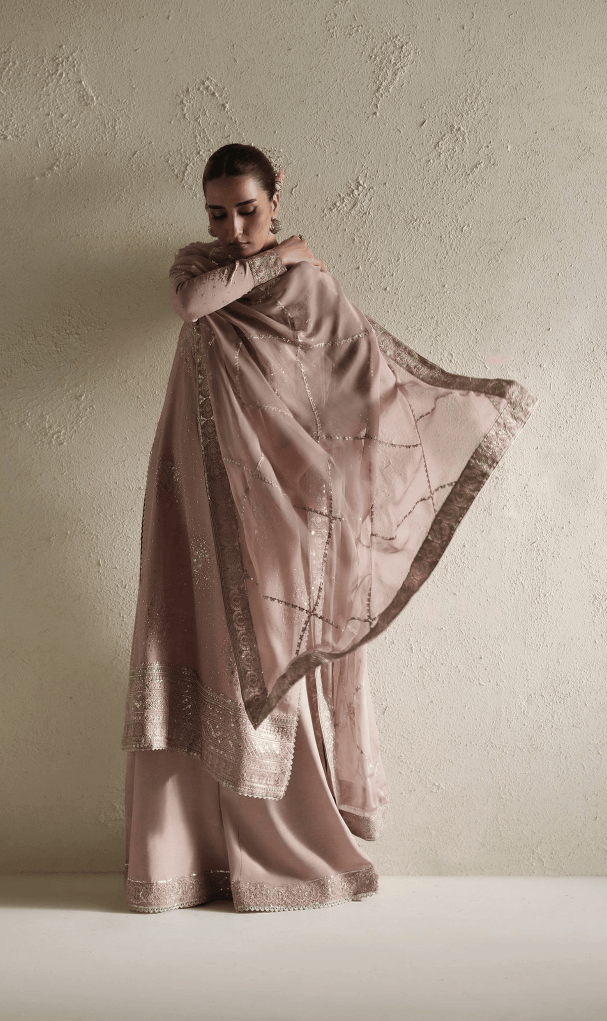 img_nureh_silk_awwal_boutique