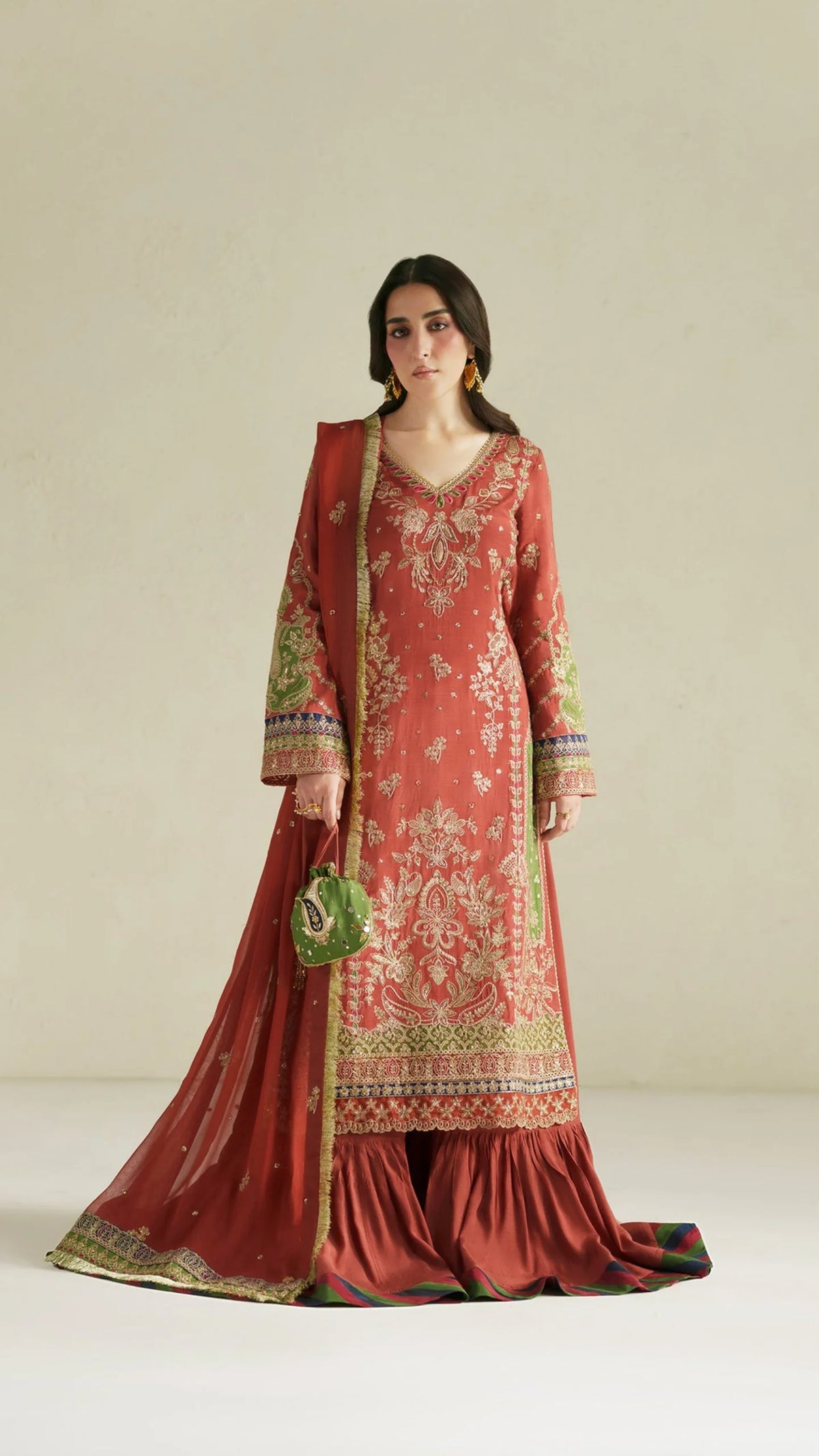 img_vera_silk_awwal_boutique