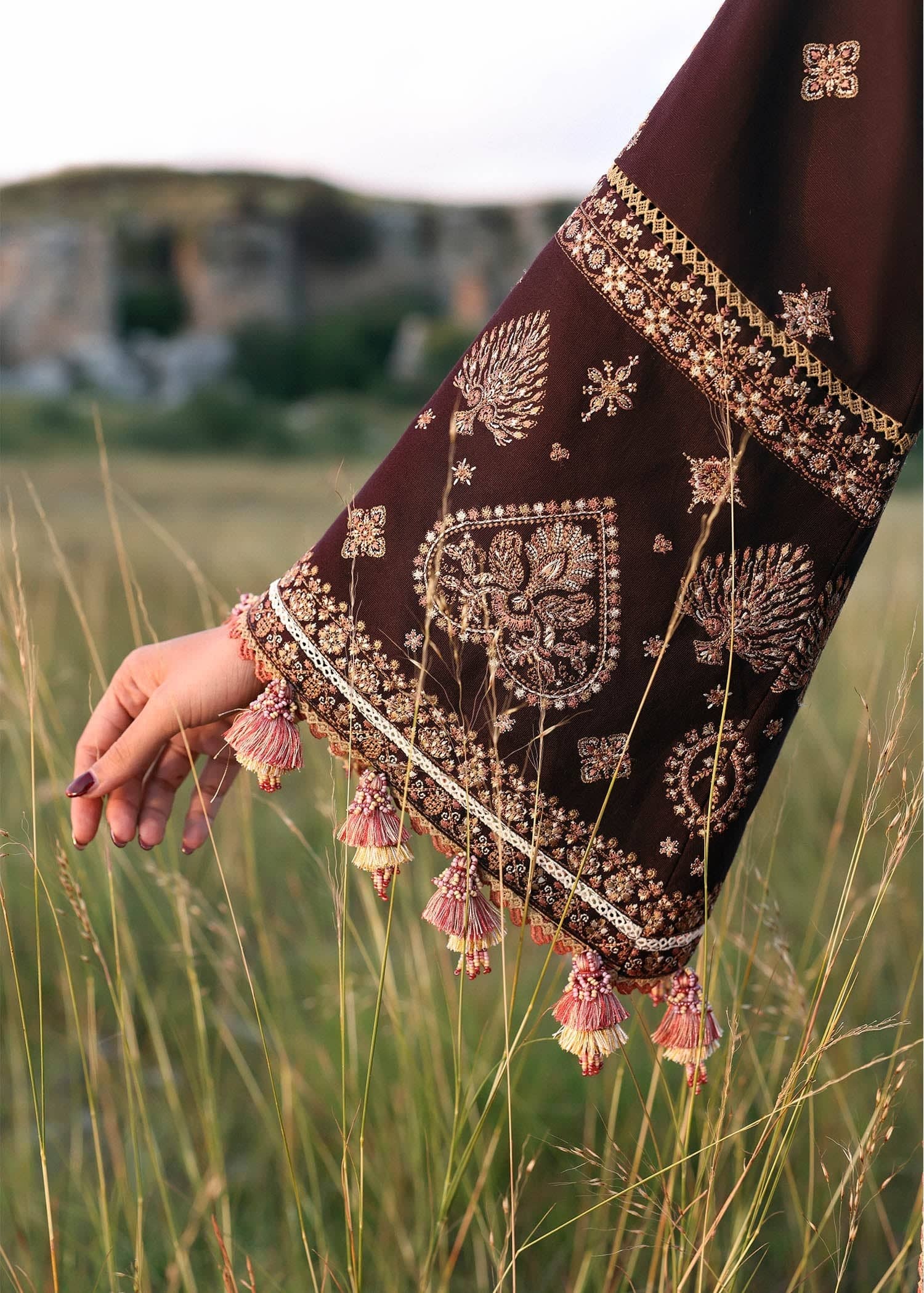 Restocked/Hussain Rehar Khaddar 25/Nazneen