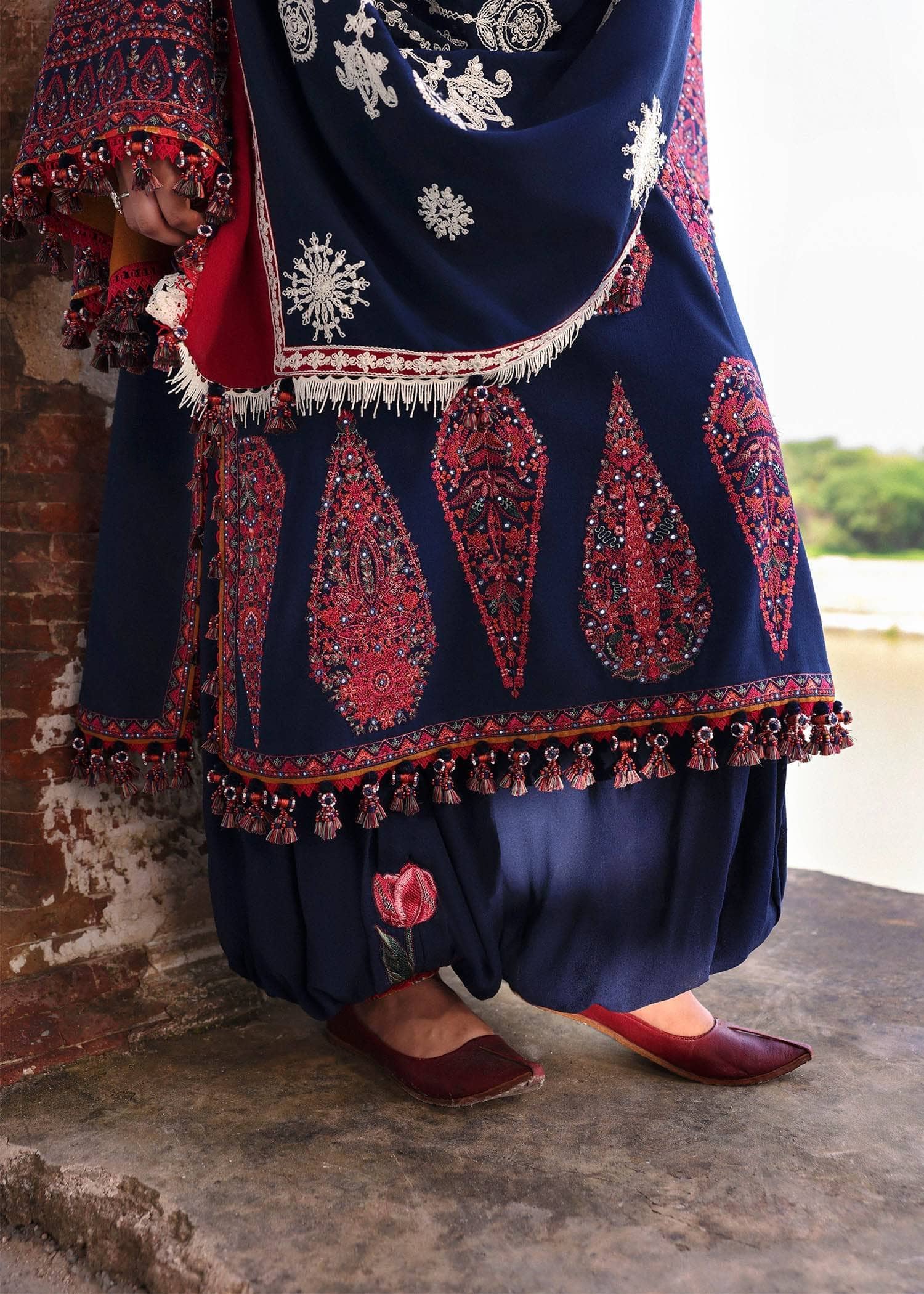 img_hussain_rehar_karandi_awwal_boutique