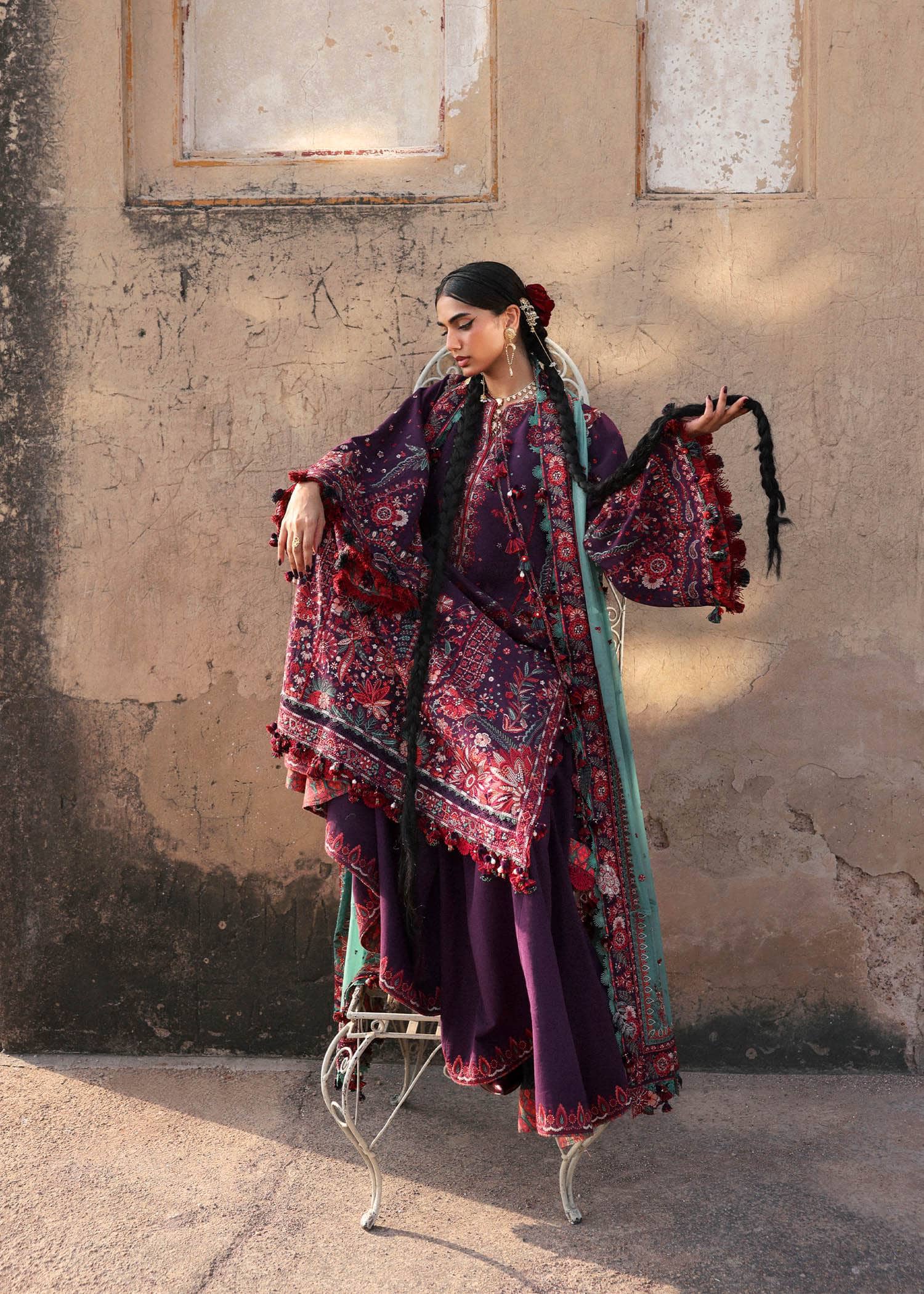 img_hussain_rehar_karandi_awwal_boutique