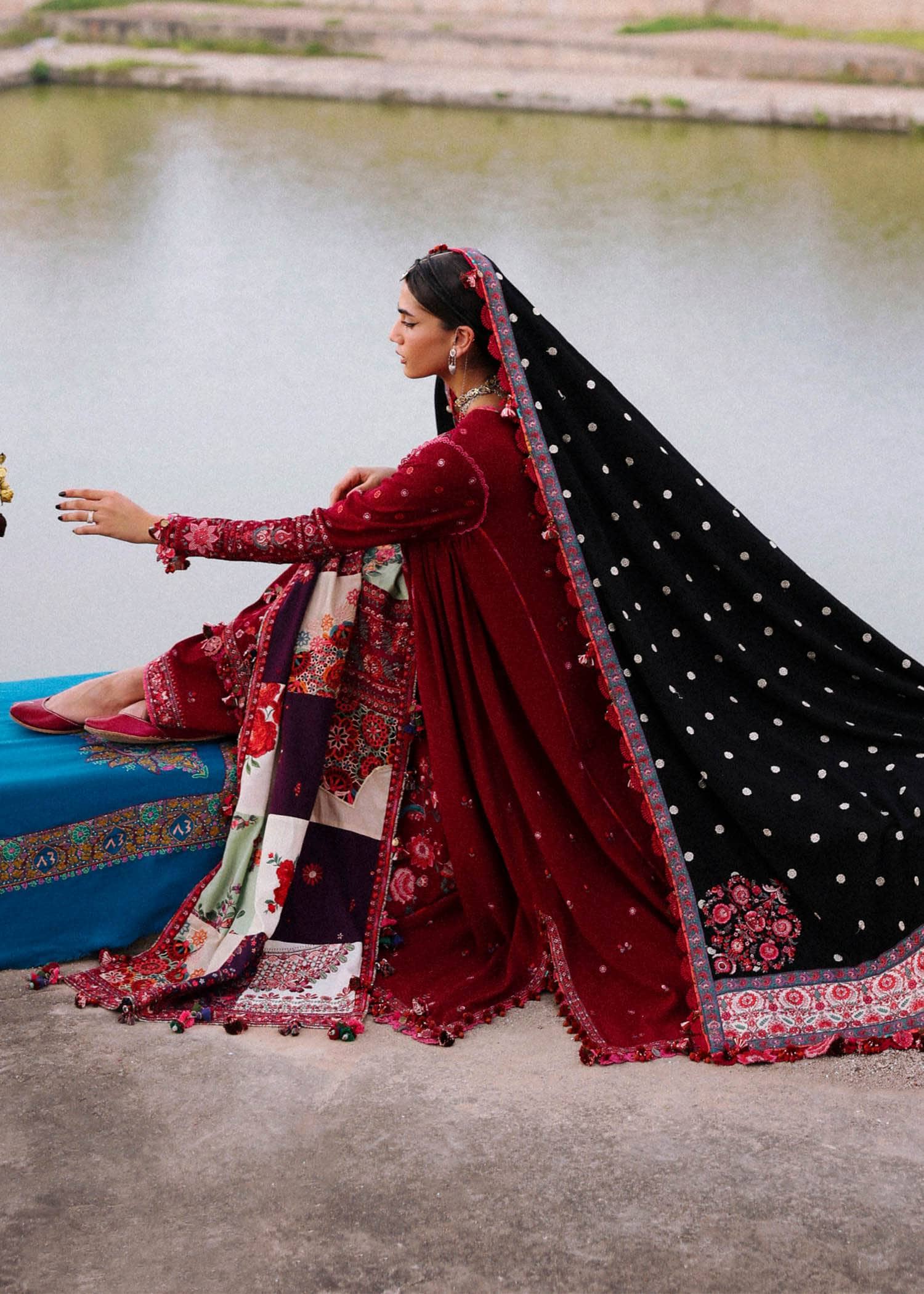 img_hussain_rehar_karandi_awwal_boutique