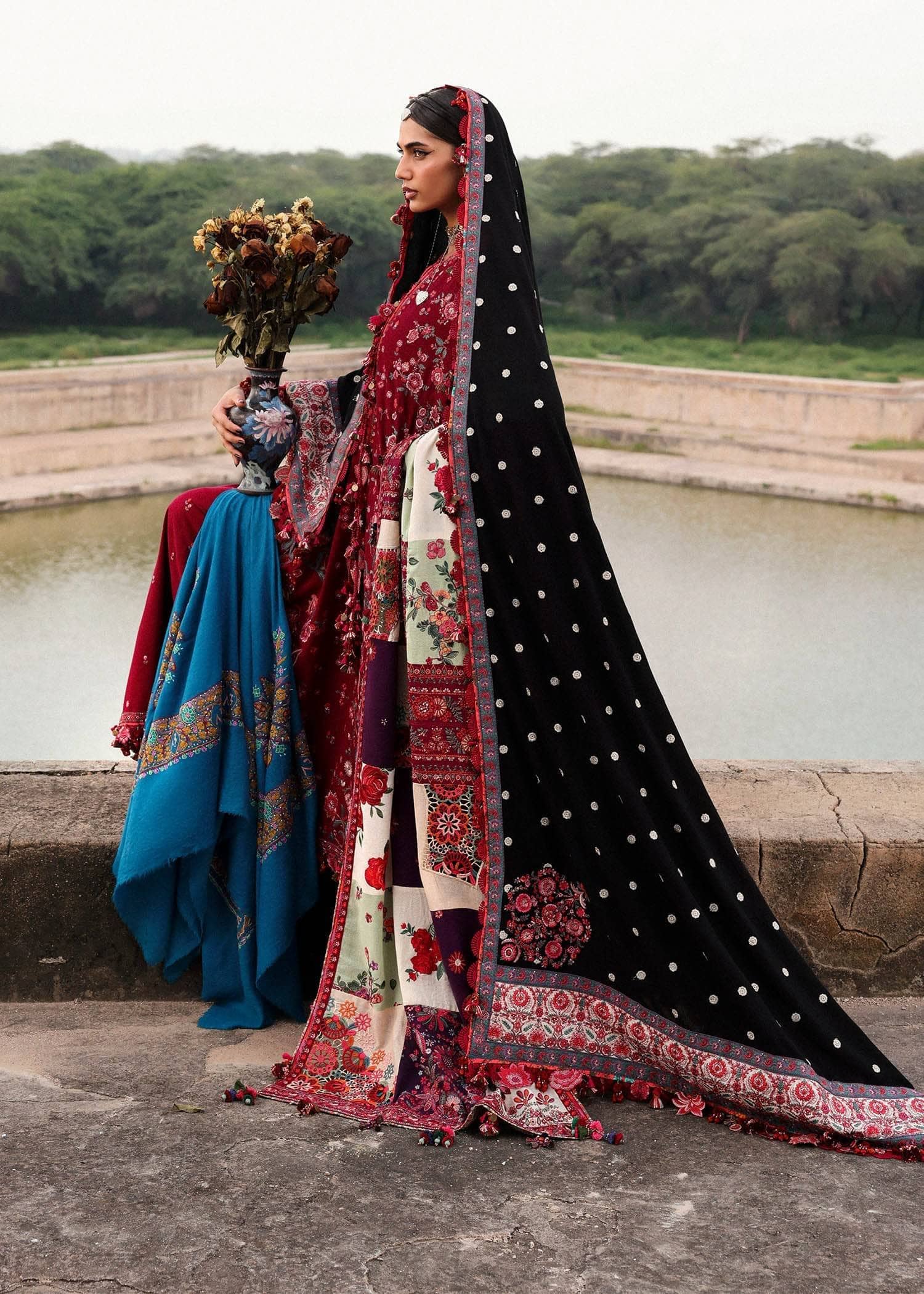 img_hussain_rehar_karandi_awwal_boutique