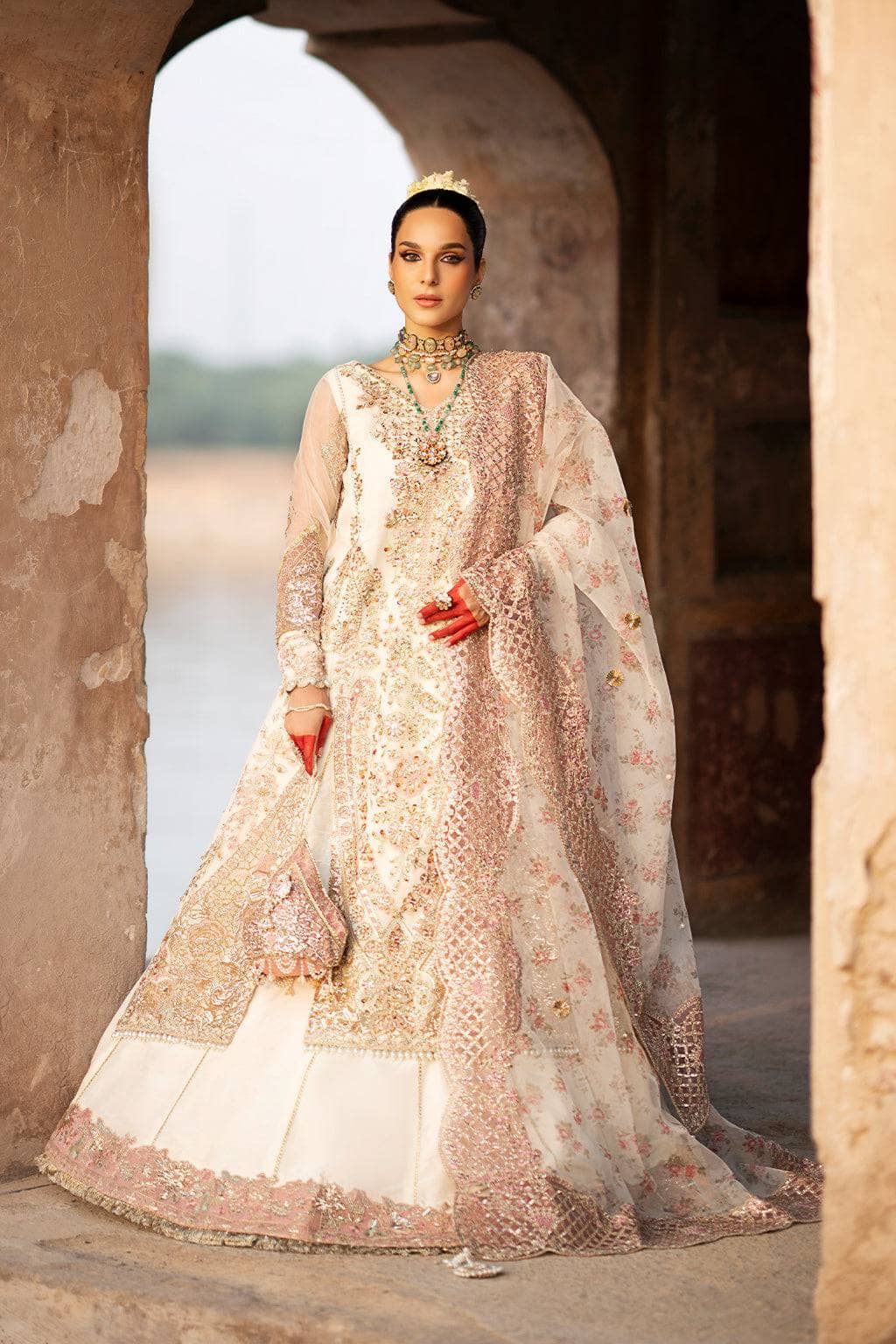 img_ajr_couture_awwal_boutique