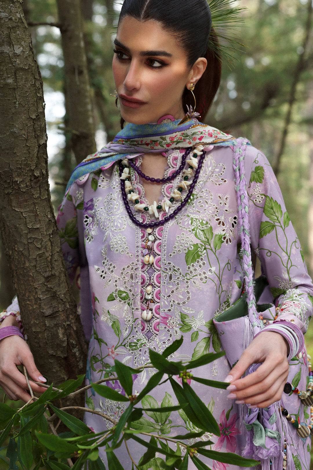img_zaha_festive_lawn_neelum_awwal_boutique