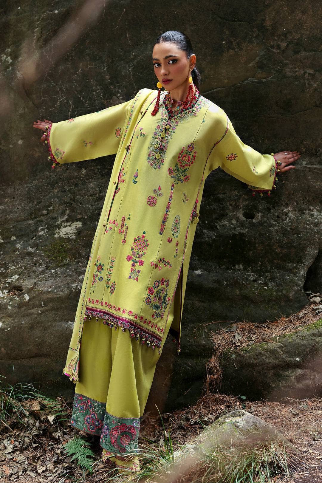 img_zaha_festive_lawn_neelum_awwal_boutique