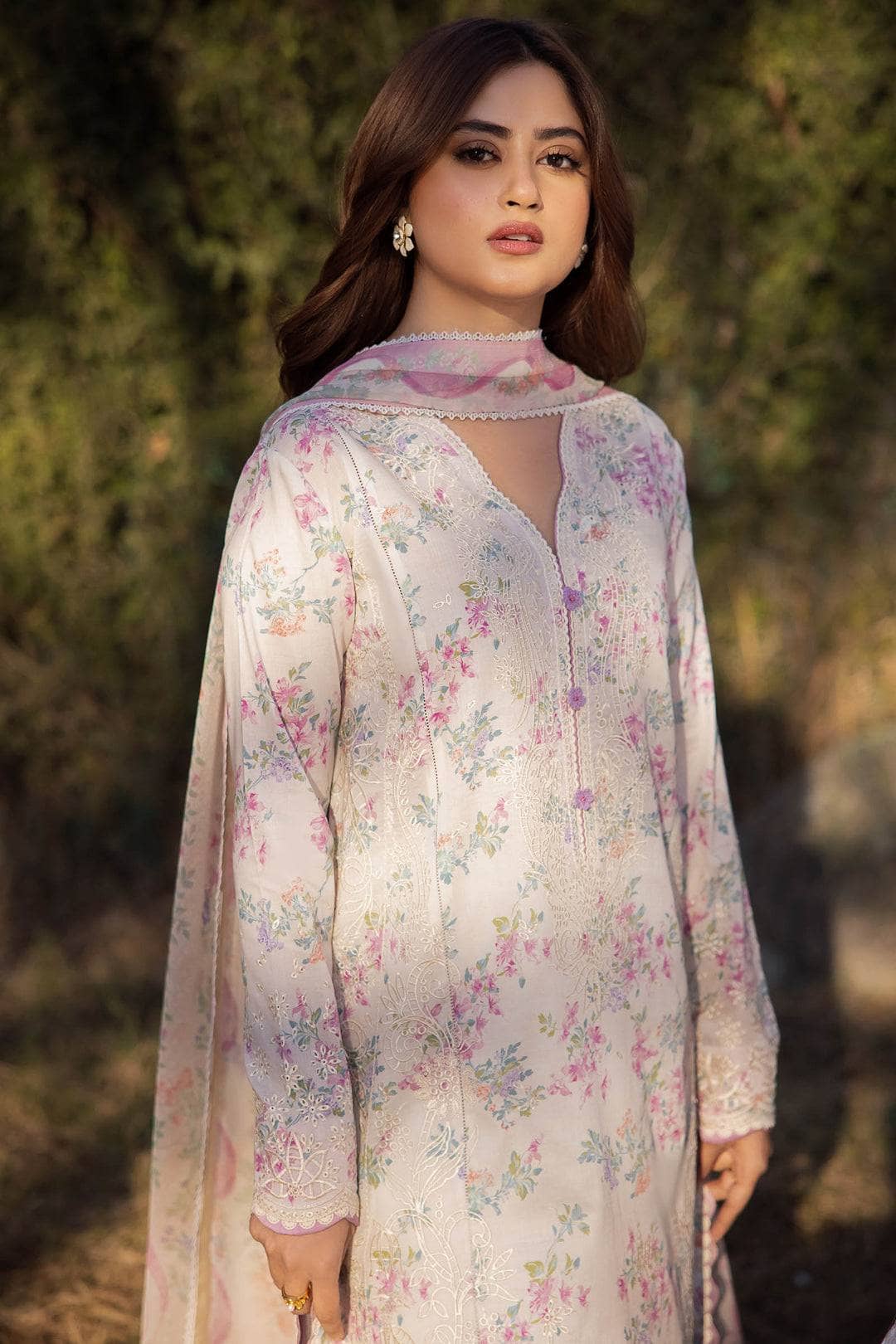 img_zaha_lawn_24_awwal_boutique