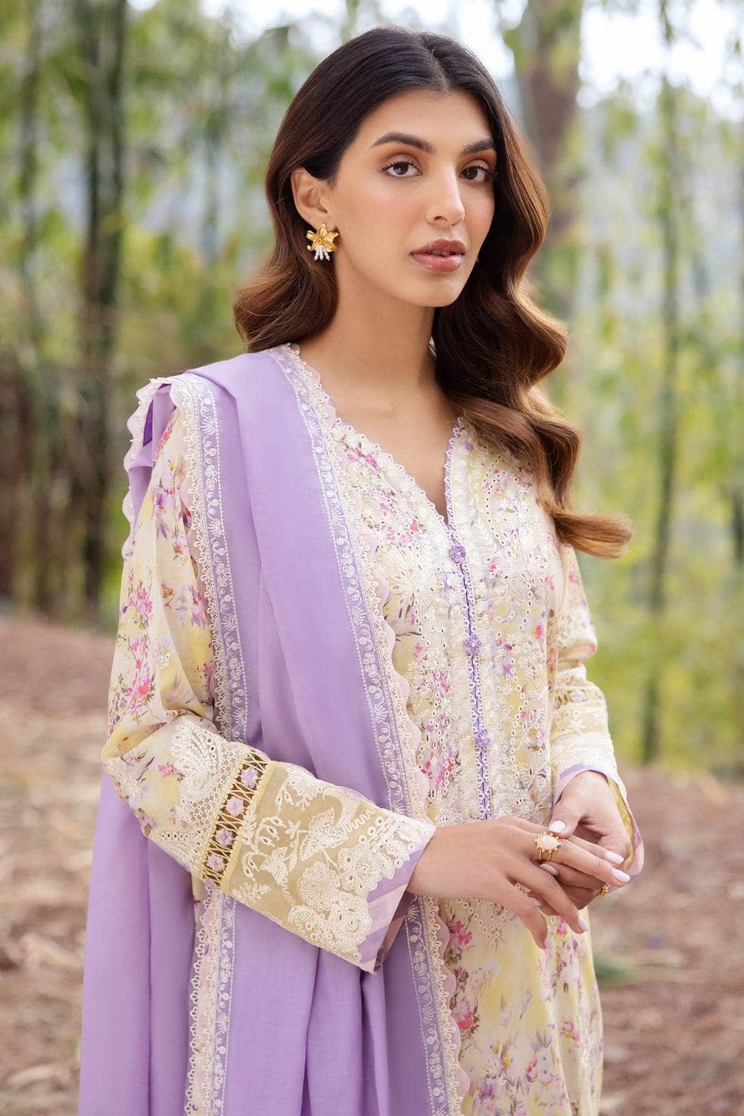 img_zaha_lawn_24_awwal_boutique