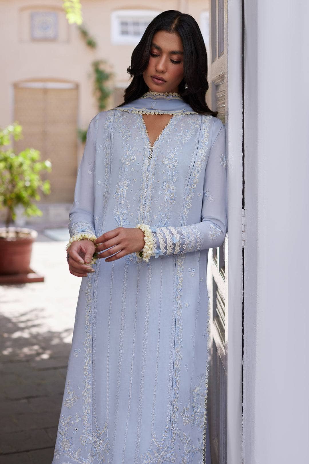img_zaha_festive_lawn_awwal_boutique