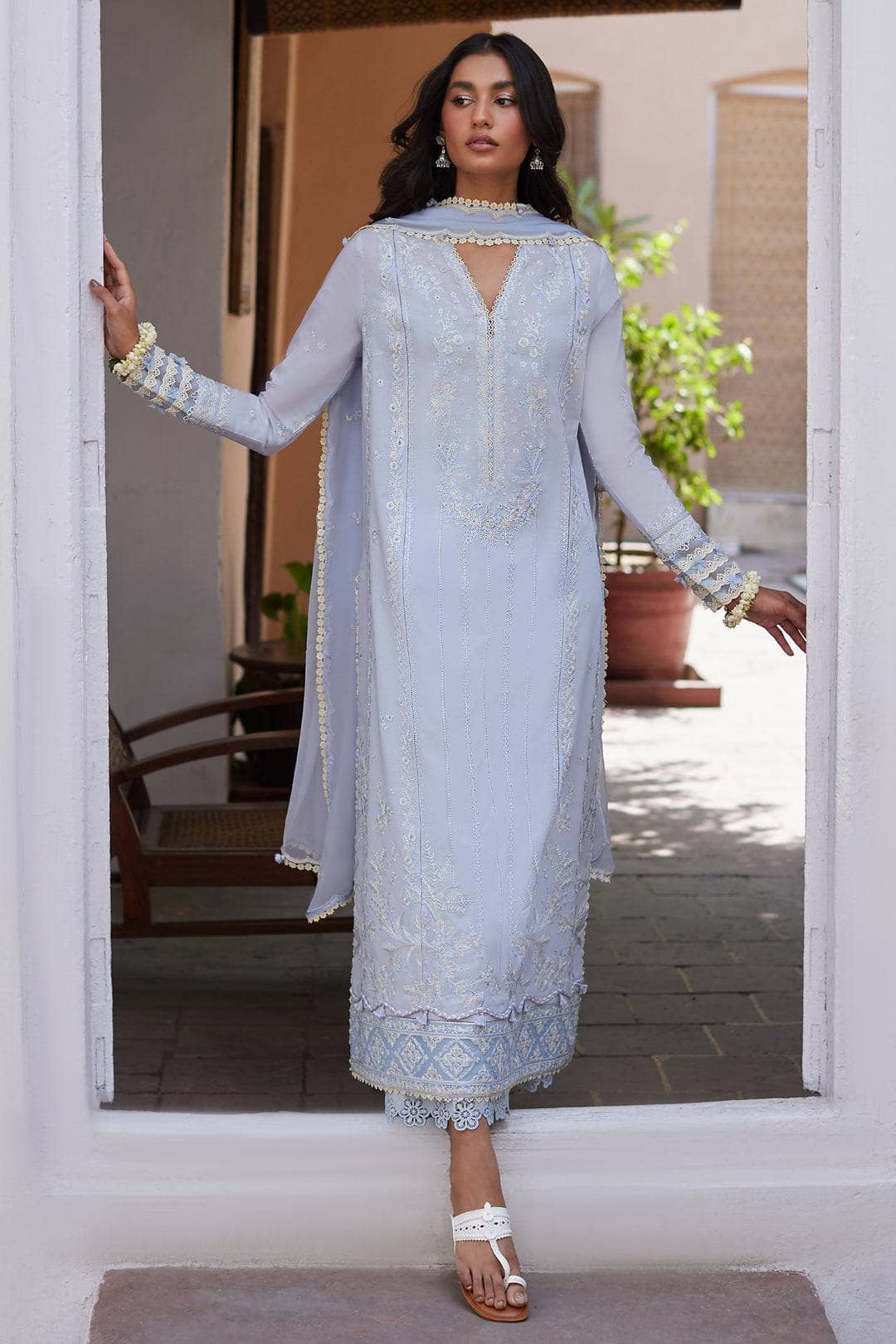 img_zaha_festive_lawn_awwal_boutique
