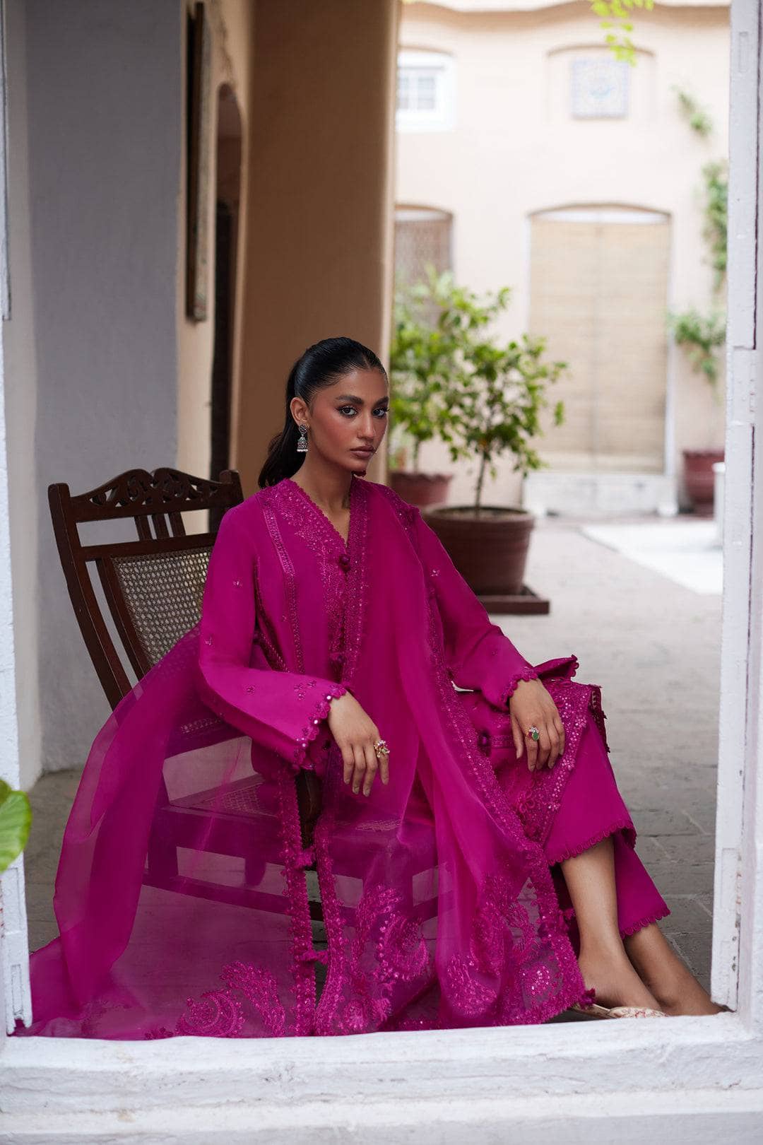 img_zaha_festive_lawn_awwal_boutique