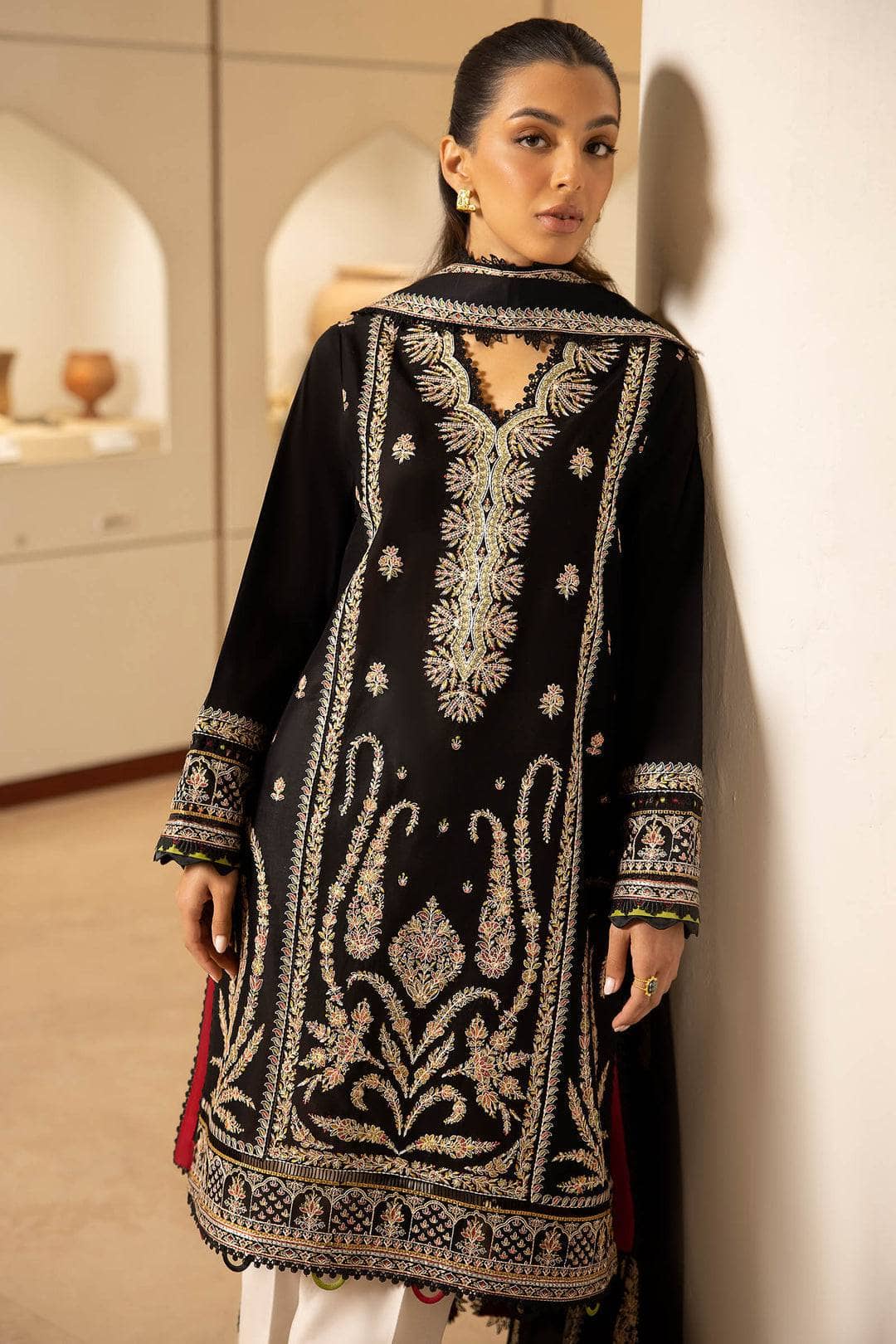 img_zaha_lawn_24_awwal_boutique
