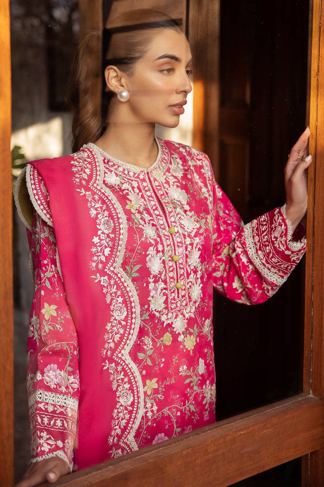 img_zaha_lawn_24_awwal_boutique