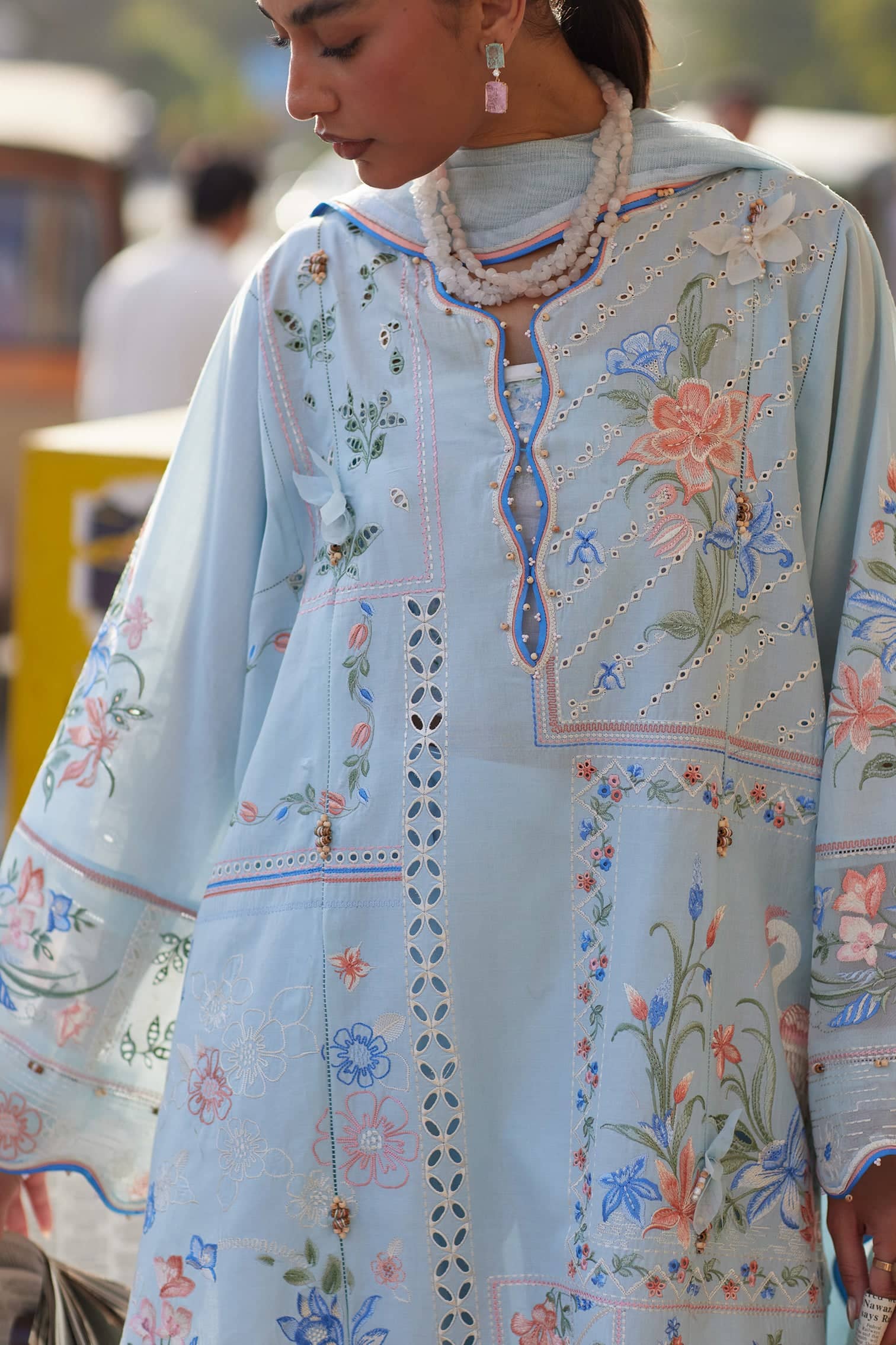 img_zaha_wildflower_awwal_boutique