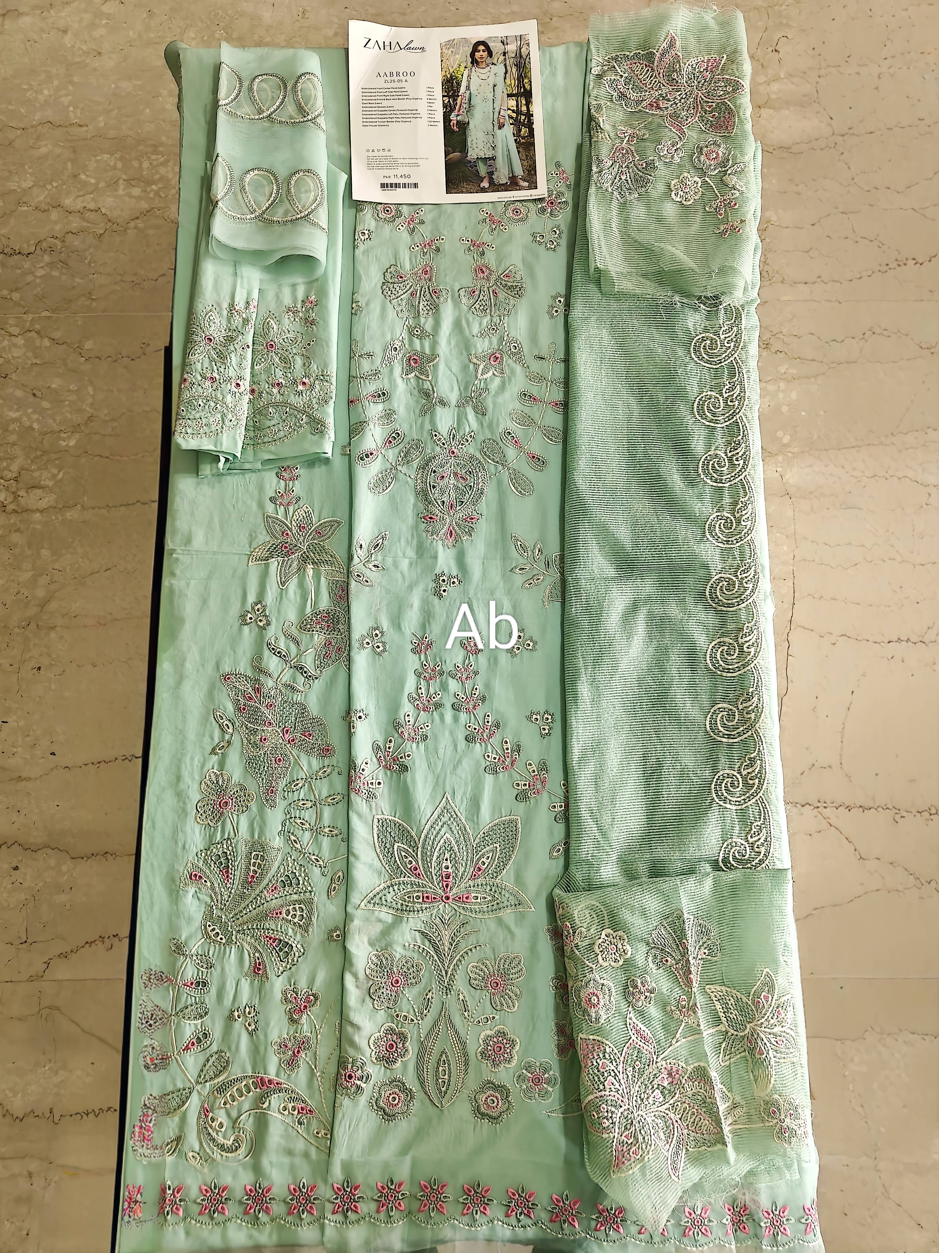 Sale ‼️Open Pic/Zaha Festive Lawn Neelum/Aabroo/5A