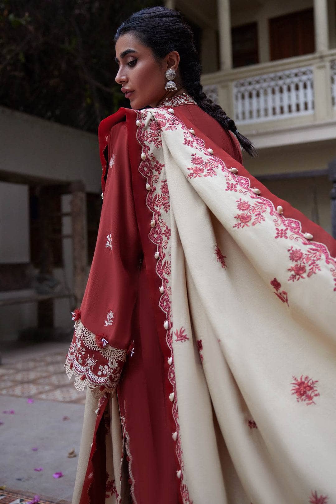 img_zaha_winter_23_awwal_boutique