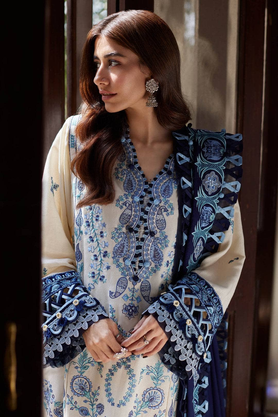 img_zaha_winter_23_awwal_boutique