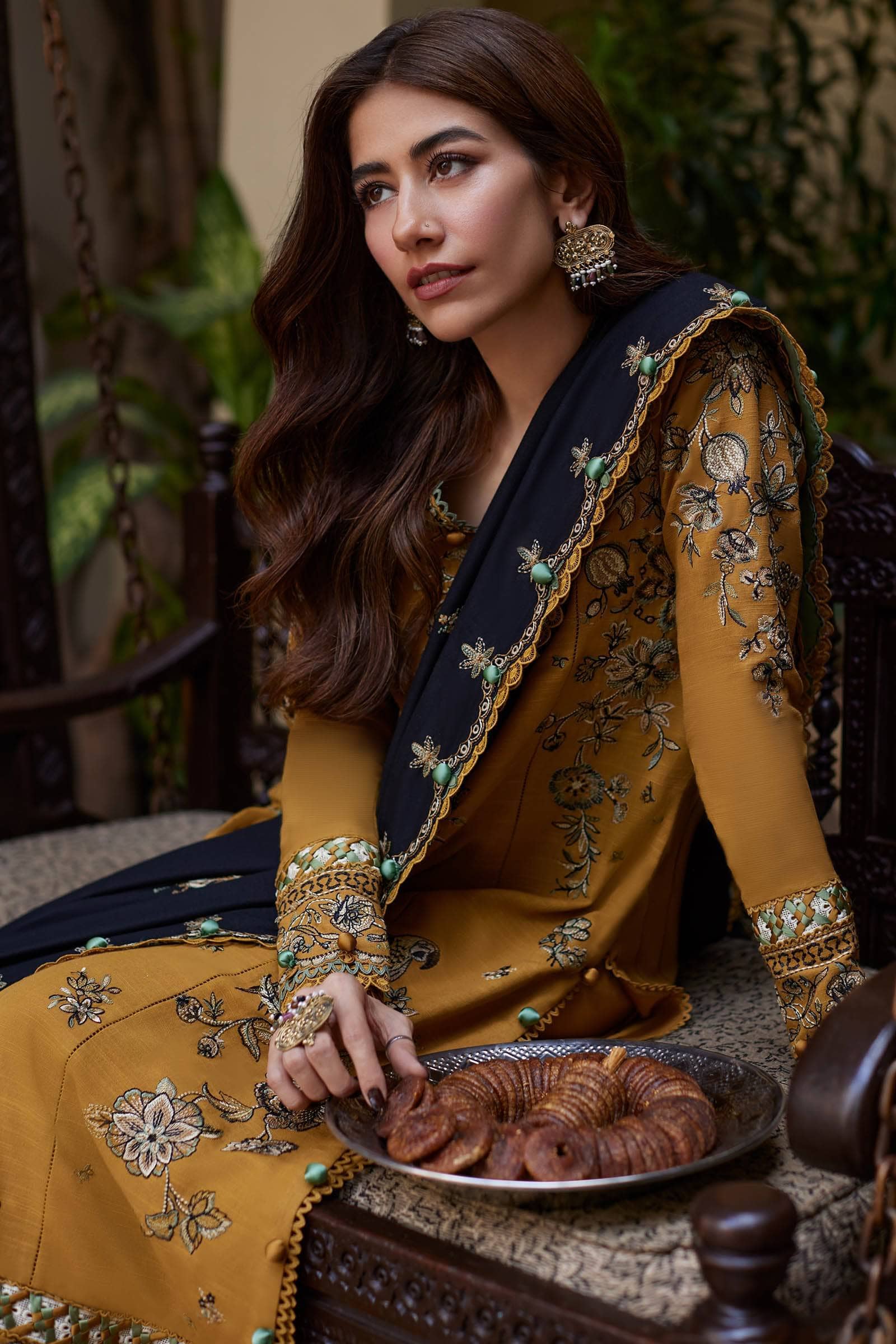 img_zaha_winter_23_awwal_boutique