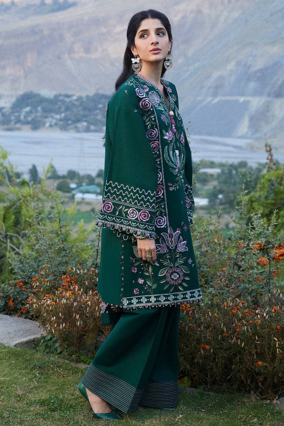 img_zaha_winter_24_awwal_boutique