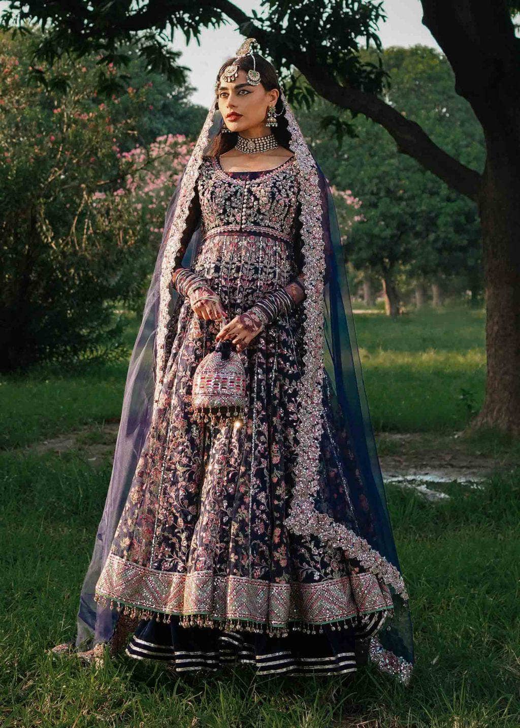 img_zaib_un_nisa_by_hussain_rehar_awwal_boutique