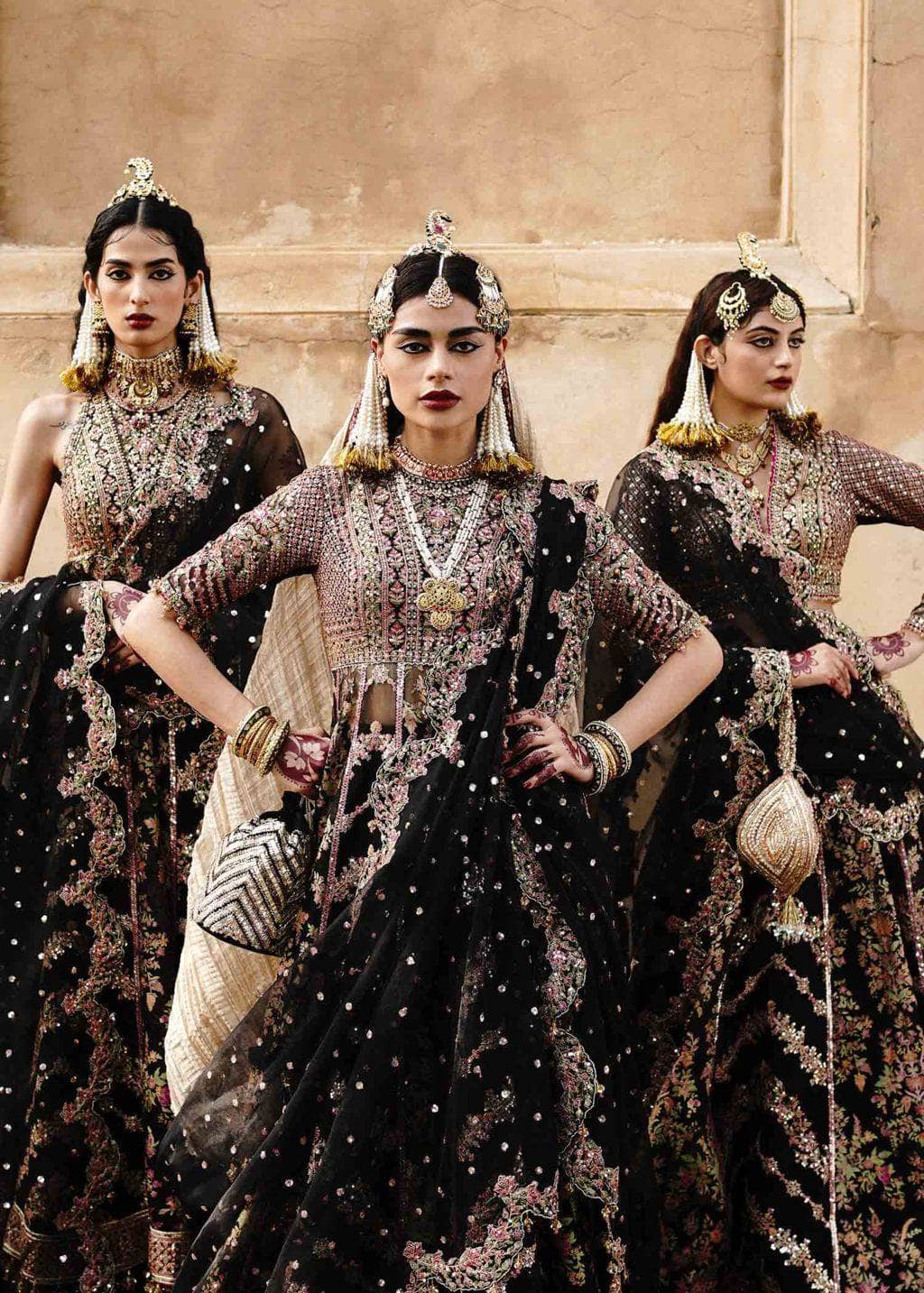 img_zaib_un_nisa_by_hussain_rehar_awwal_boutique