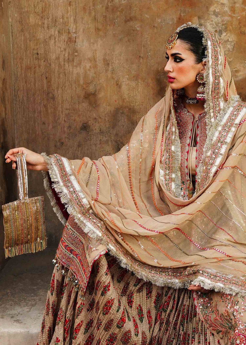 img_zaib_un_nisa_by_hussain_rehar_awwal_boutique