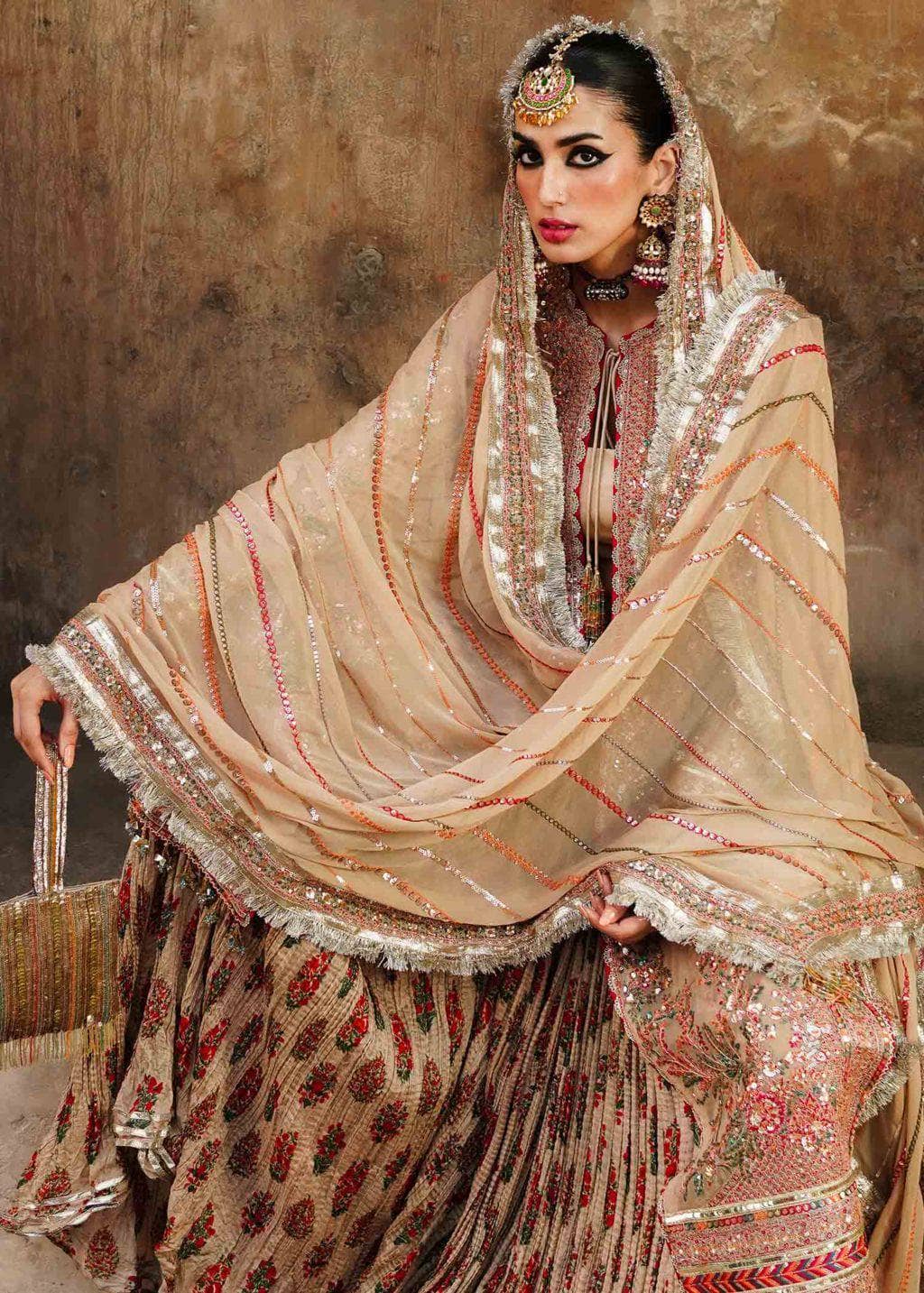 img_zaib_un_nisa_by_hussain_rehar_awwal_boutique