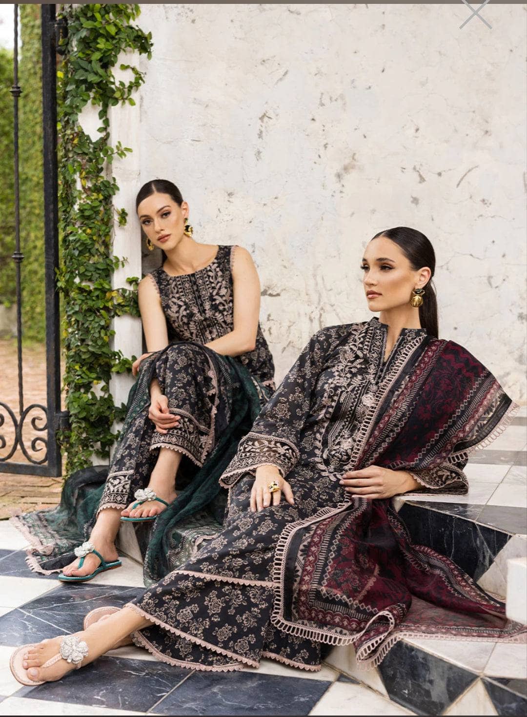 img_zainab_chottani_tahra_lawn_23_awwal_boutique