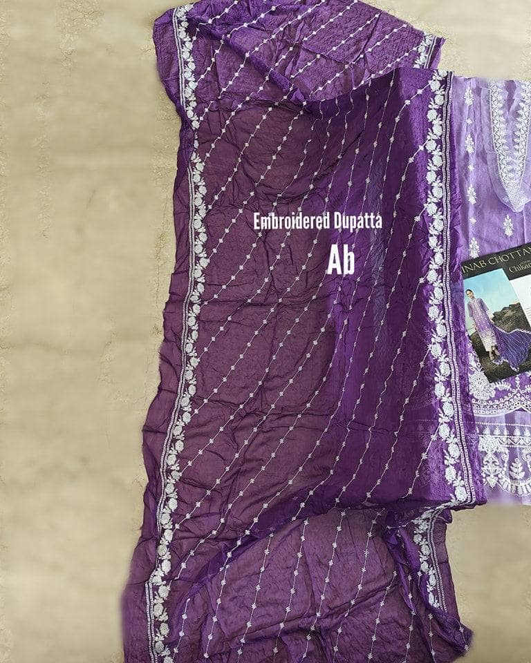 img_zainab_chottani_lawn_24_sale_awwal_boutique