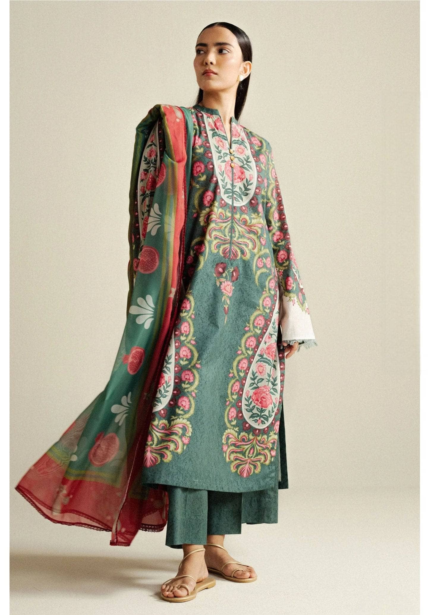 img_coco_fall_edit_zara_shahjahan_awwal_boutique