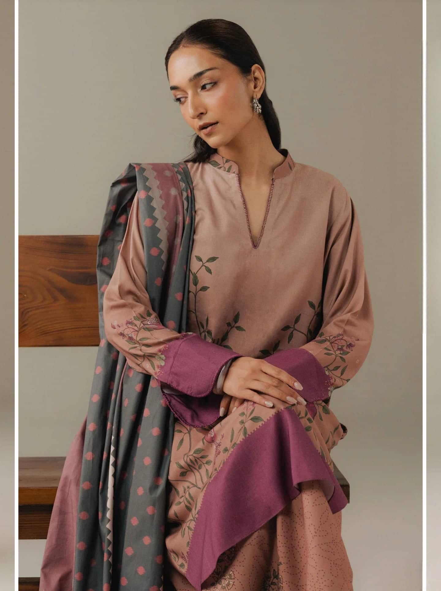 Zara Shahjahan Coco Fall Edit Lawn Pakistani Suits Zara Shahjahan Coco Prints 25/Vol 5/Sienna Field/4B