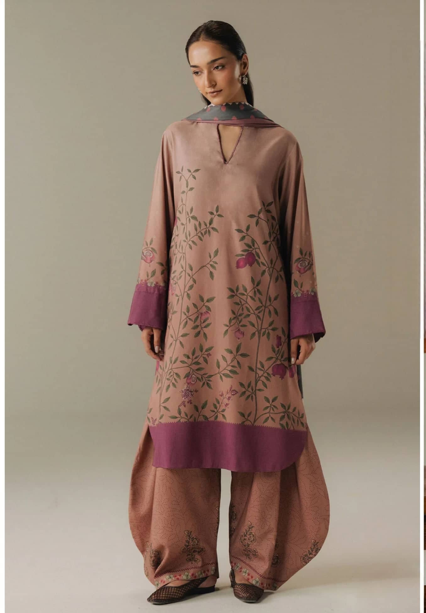 Zara Shahjahan Coco Fall Edit Lawn Pakistani Suits Zara Shahjahan Coco Prints 25/Vol 5/Sienna Field/4B