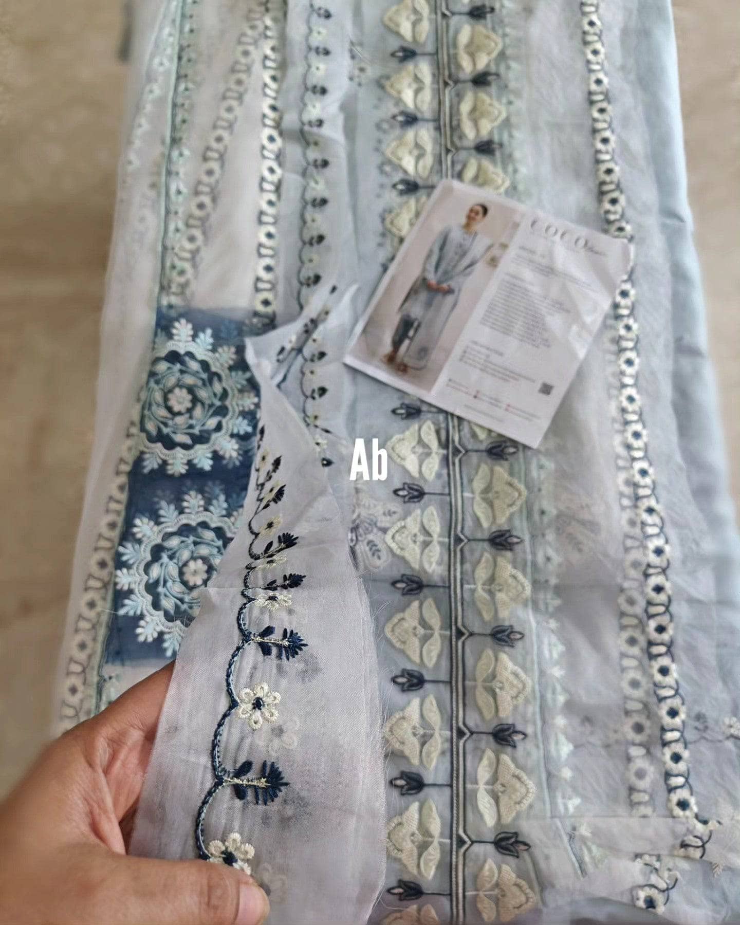img_zara_shahjahan_lawn_24_awwal_boutique