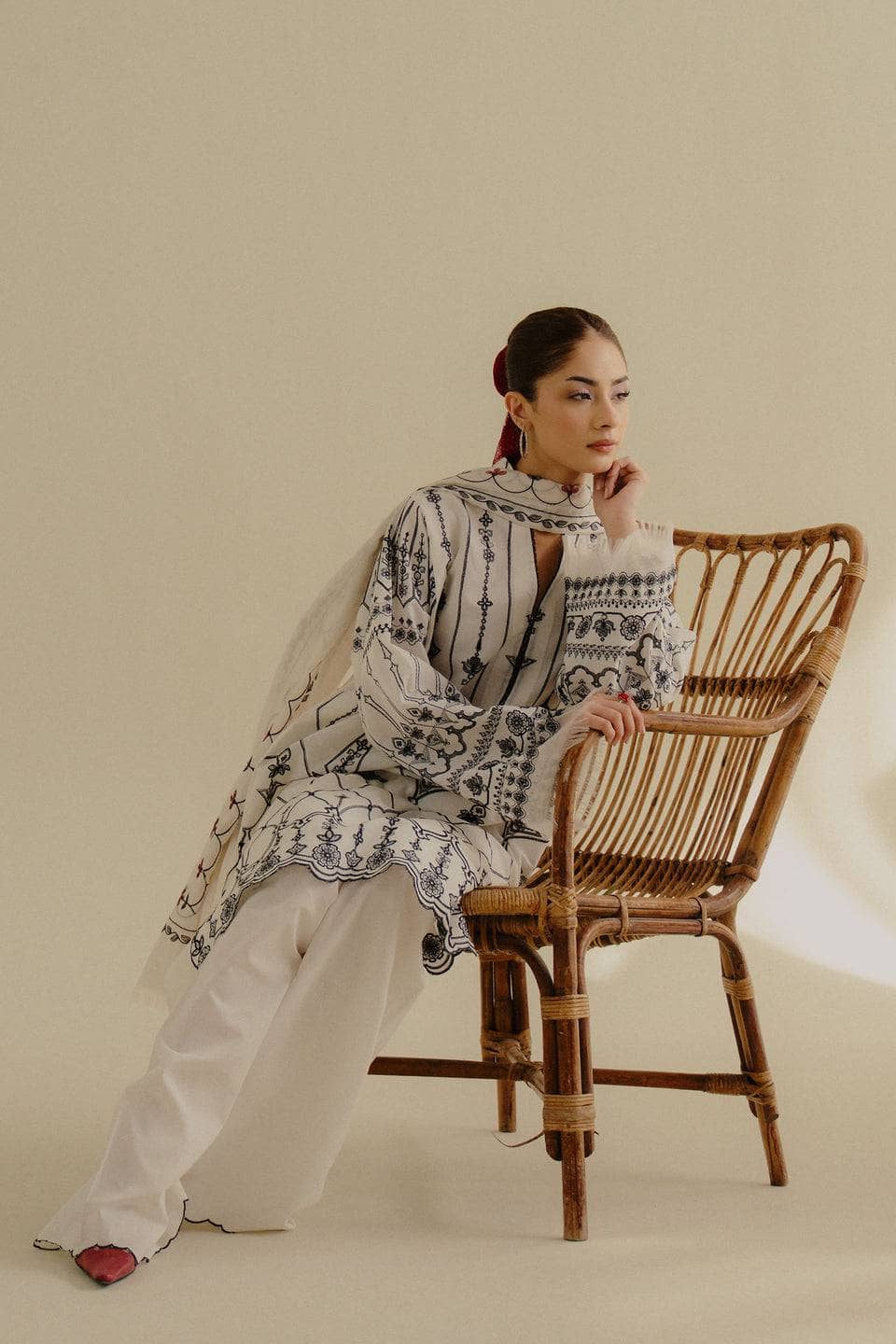 img_coco_by_zara_shahjahan_awwal_boutique