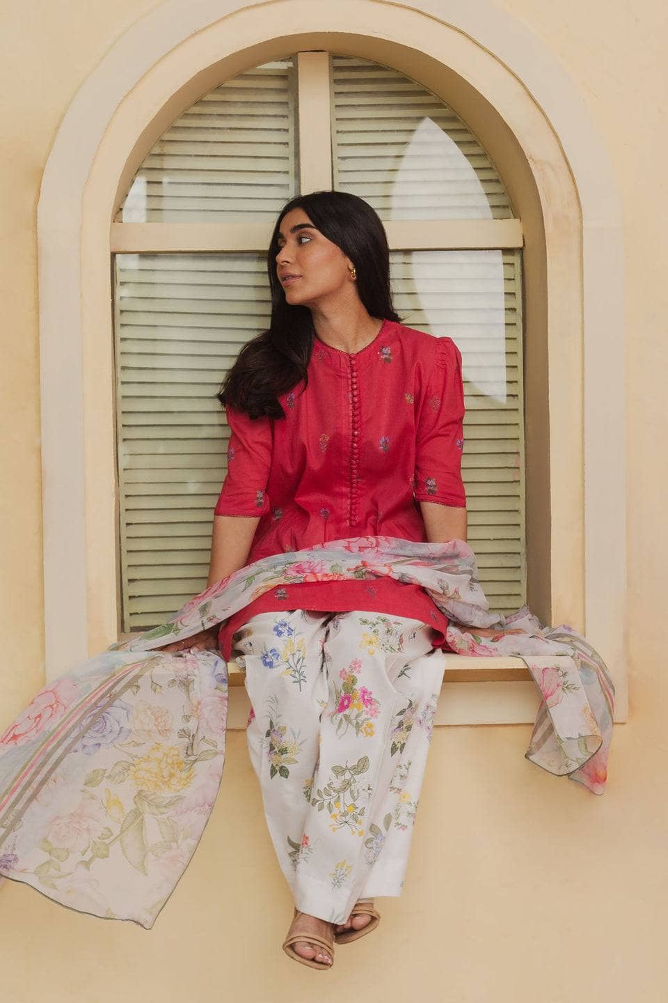 img_zara_shahjahan_coco_prints_awwal_boutique