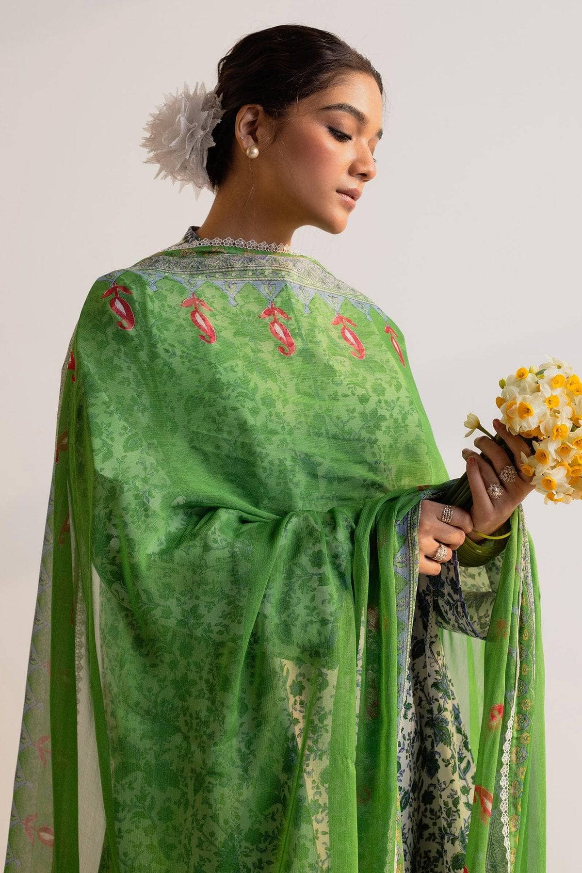 img_zara_shahjahan_coco_prints_awwal_boutique