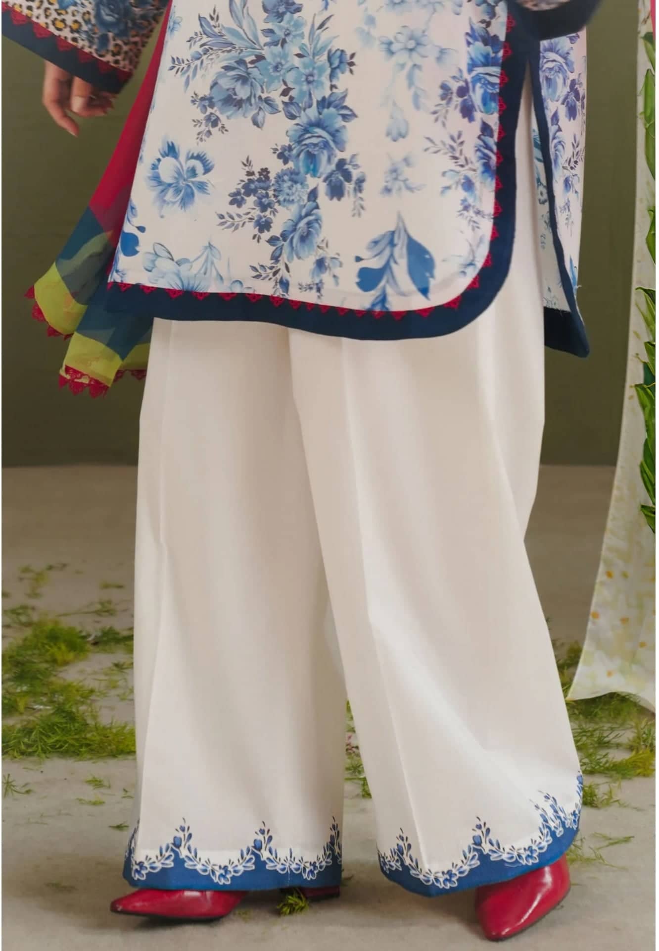 Restocked/Zara Shahjahan 26 Drop 1/Aero 6A/Pearl White-Hot Link/Chiffon Dupatta