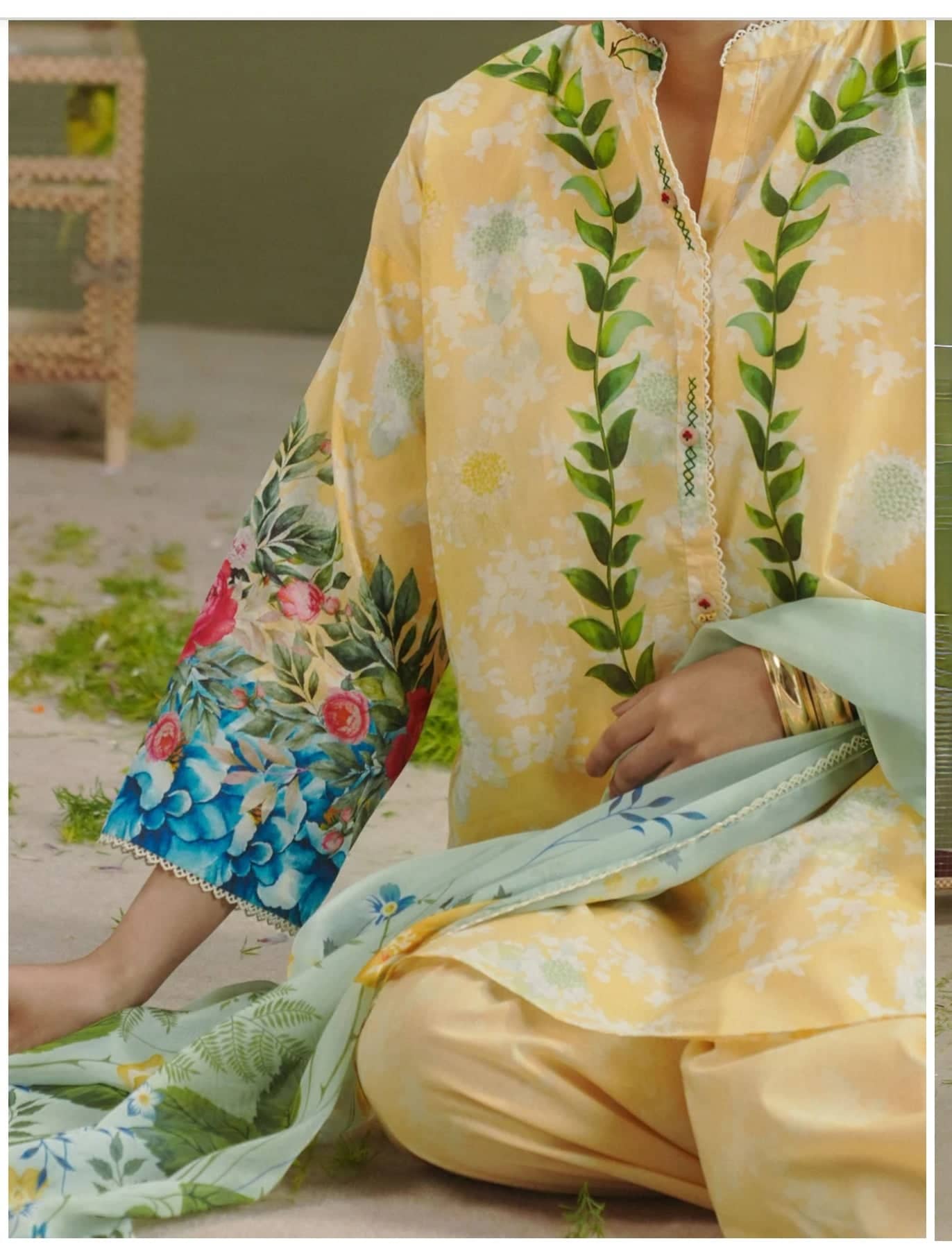 Restocked/Zara Shahjahan 26 Drop 1/Ayla 8A/Yellow/Silk Dupatta