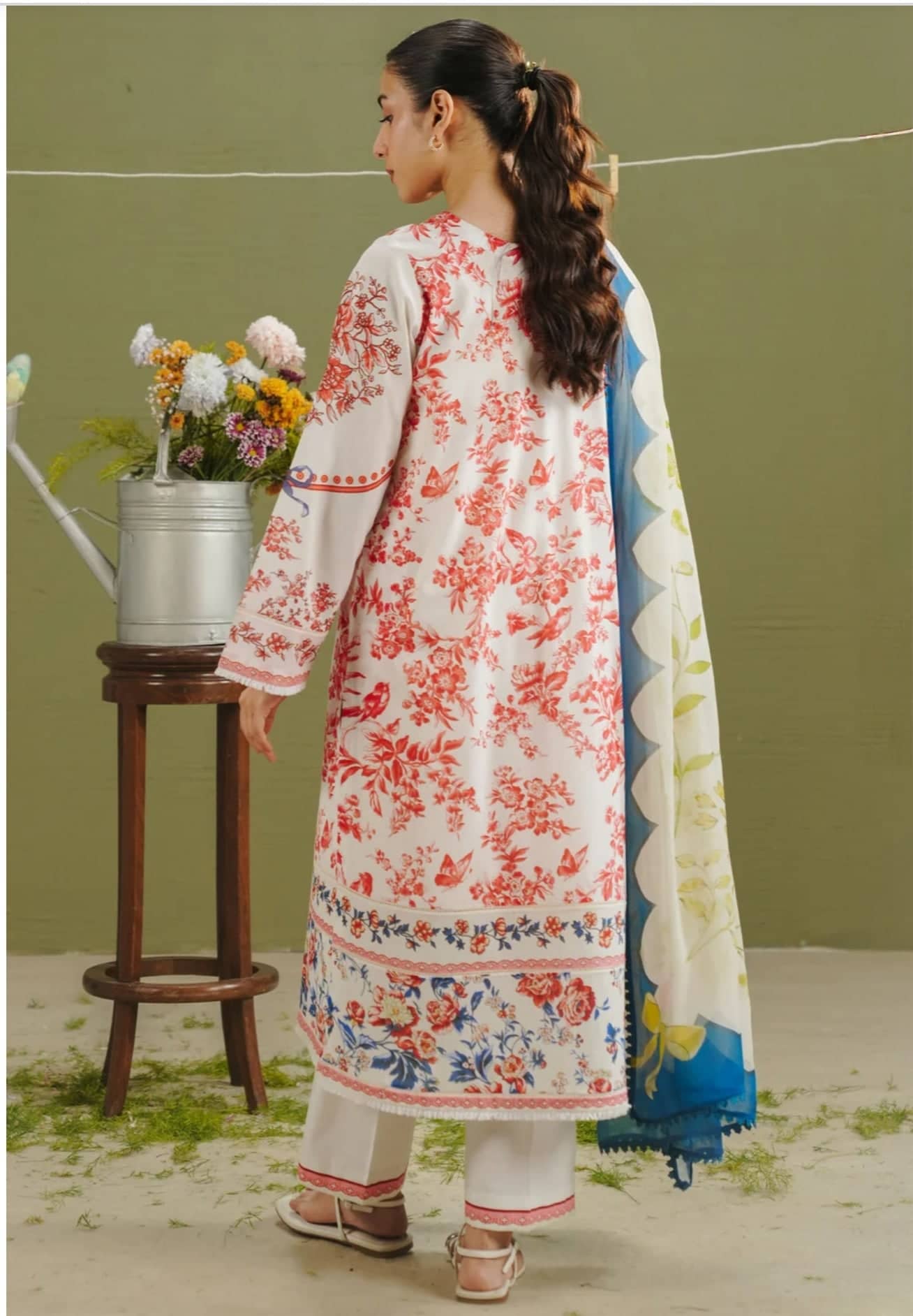 Restocked/Zara Shahjahan 26 Drop 1/Elvo 4A/Pearl White & Cherry Red/Chiffon Dupatta