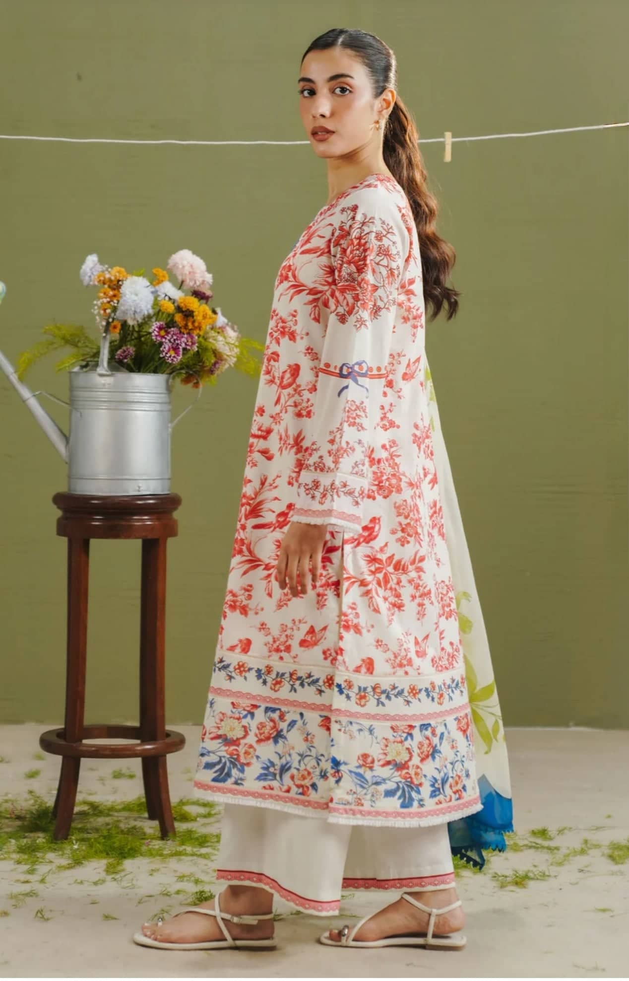 Restocked/Zara Shahjahan 26 Drop 1/Elvo 4A/Pearl White & Cherry Red/Chiffon Dupatta